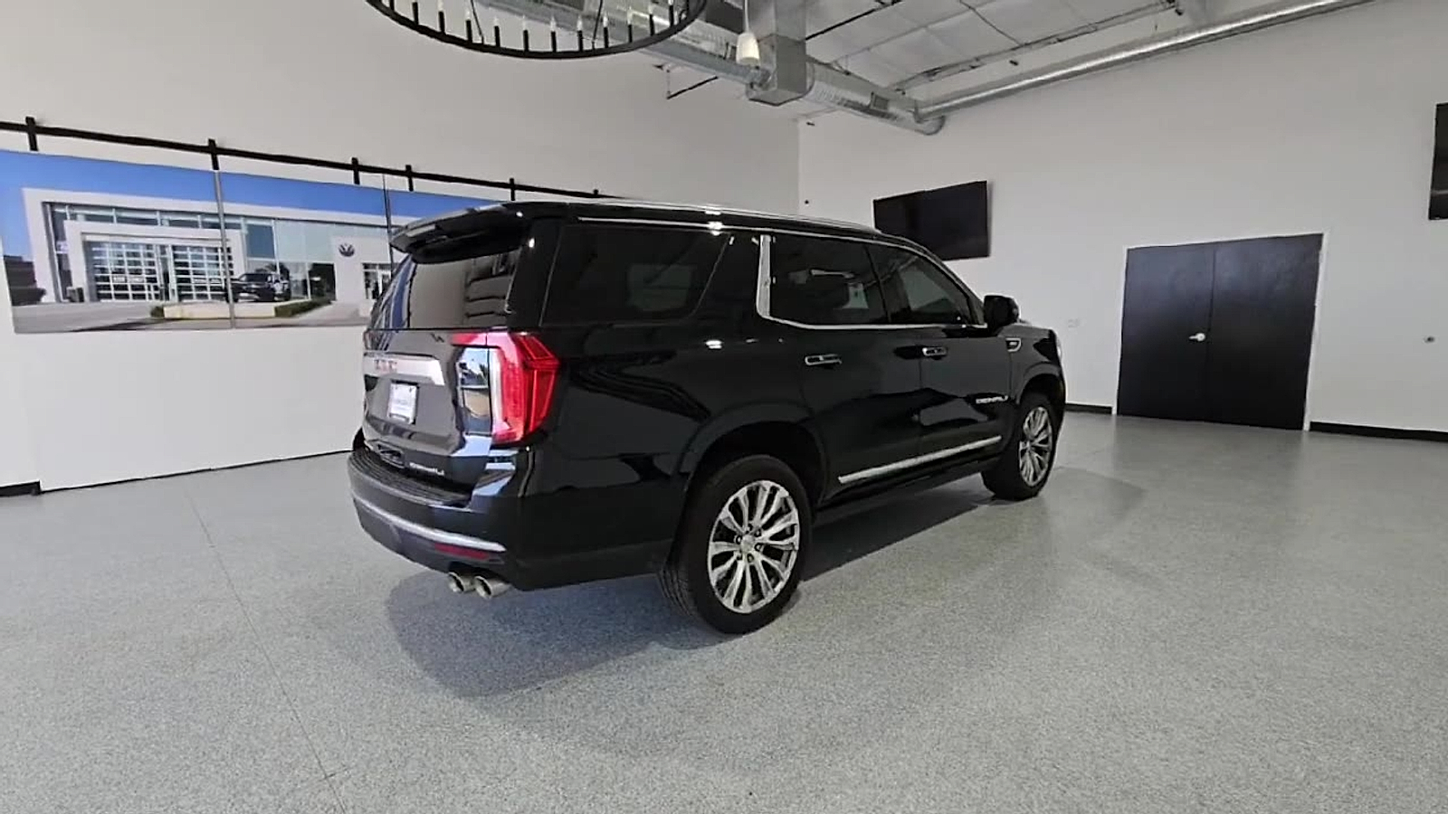 2021 GMC Yukon 4WD Denali - 7