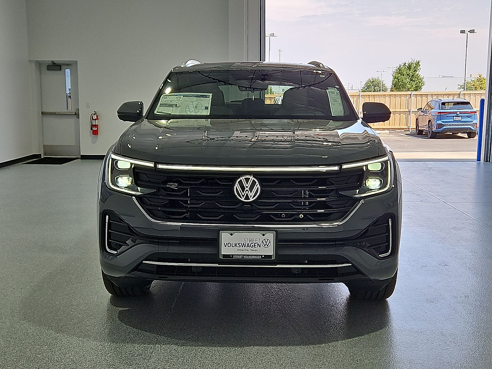 2026 Volkswagen Atlas Cross Sport photo 3 of 22