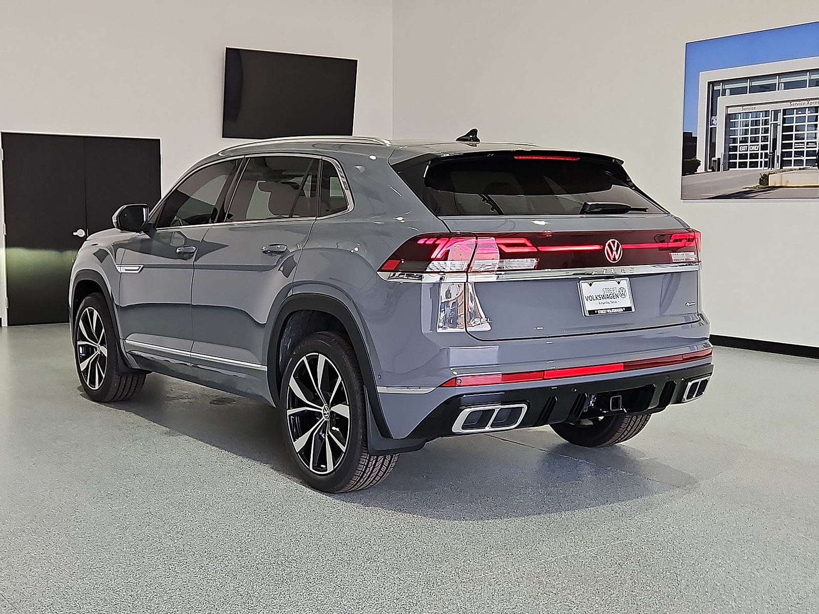 2026 Volkswagen Atlas Cross Sport photo 6 of 22