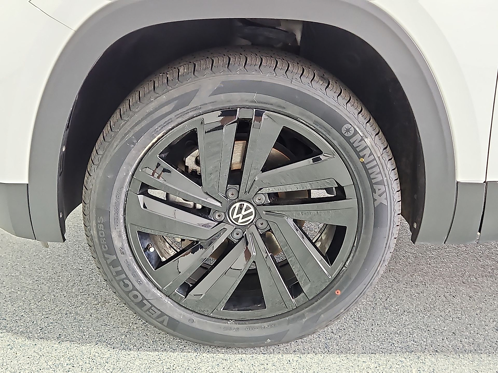 2022 Volkswagen Atlas Cross Sport 3.6L V6 SE w/Technology Pure White at Street VW of Amarillo