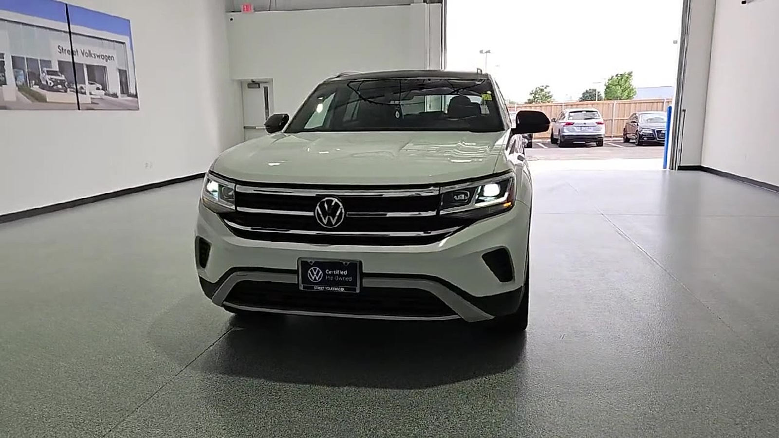 2022 Volkswagen Atlas Cross Sport 3.6L V6 SE w/Technology Pure White at Street VW of Amarillo