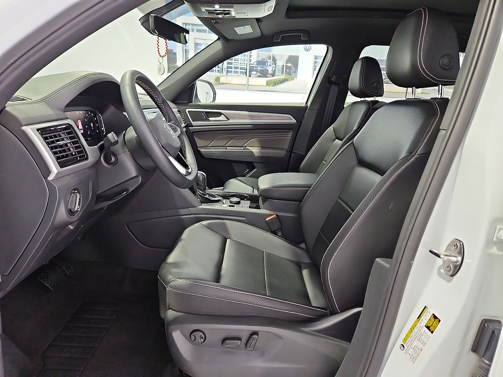 2022 Volkswagen Atlas Cross Sport 3.6L V6 SE w/Technology Pure White at Street VW of Amarillo
