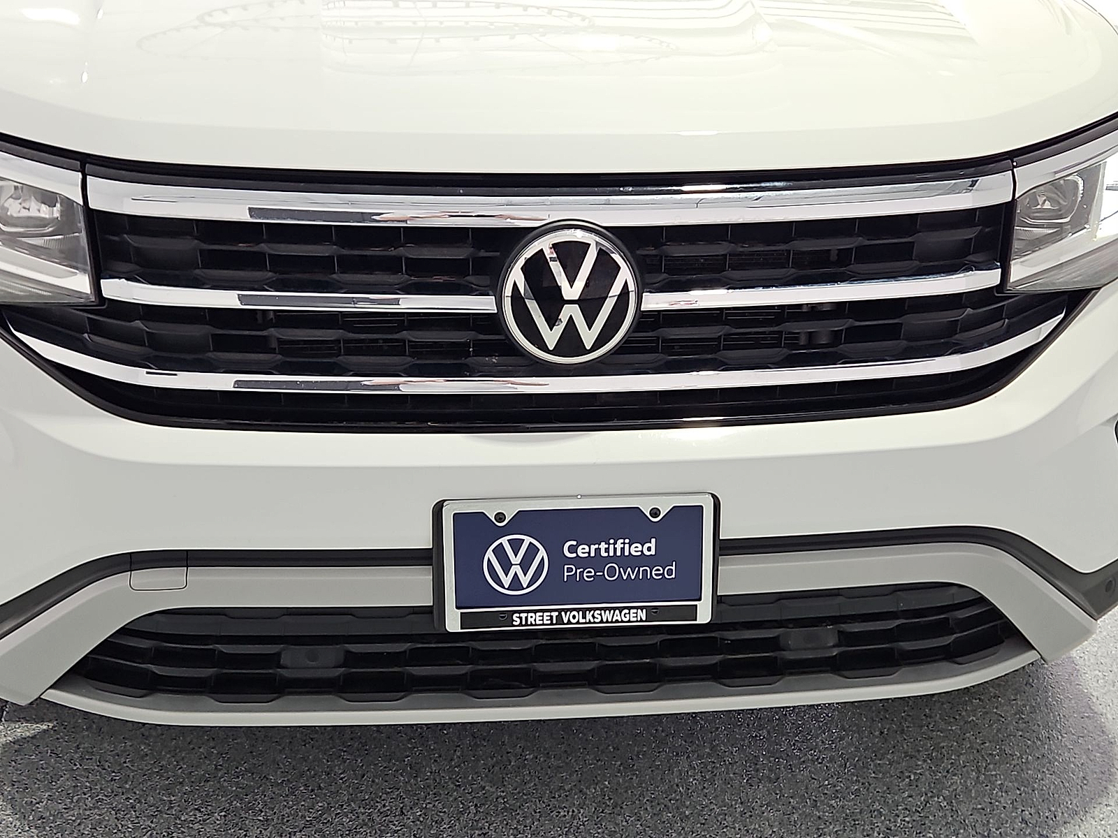 2022 Volkswagen Atlas Cross Sport 3.6L V6 SE w/Technology Pure White at Street VW of Amarillo