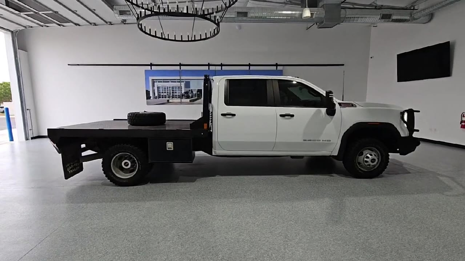 2021 GMC Sierra 3500HD Chassis - 8