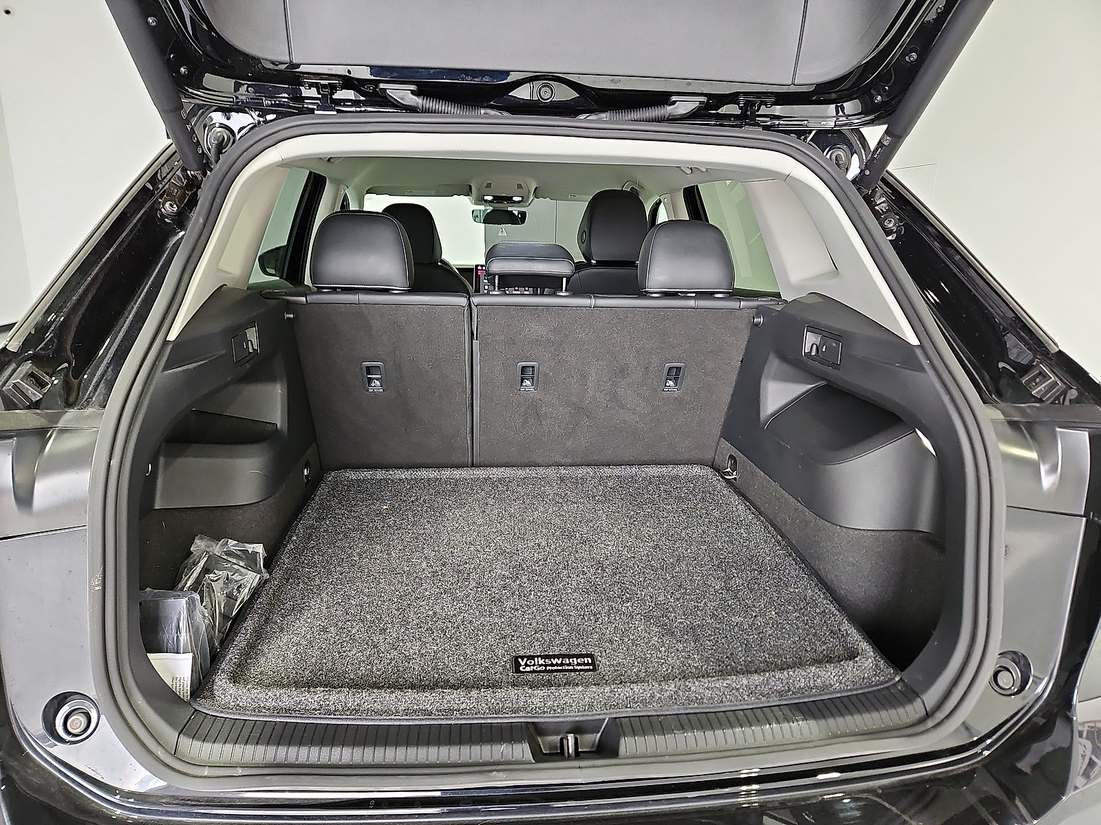 2025 Volkswagen Tiguan 2.0T SE Deep Black at Street VW of Amarillo