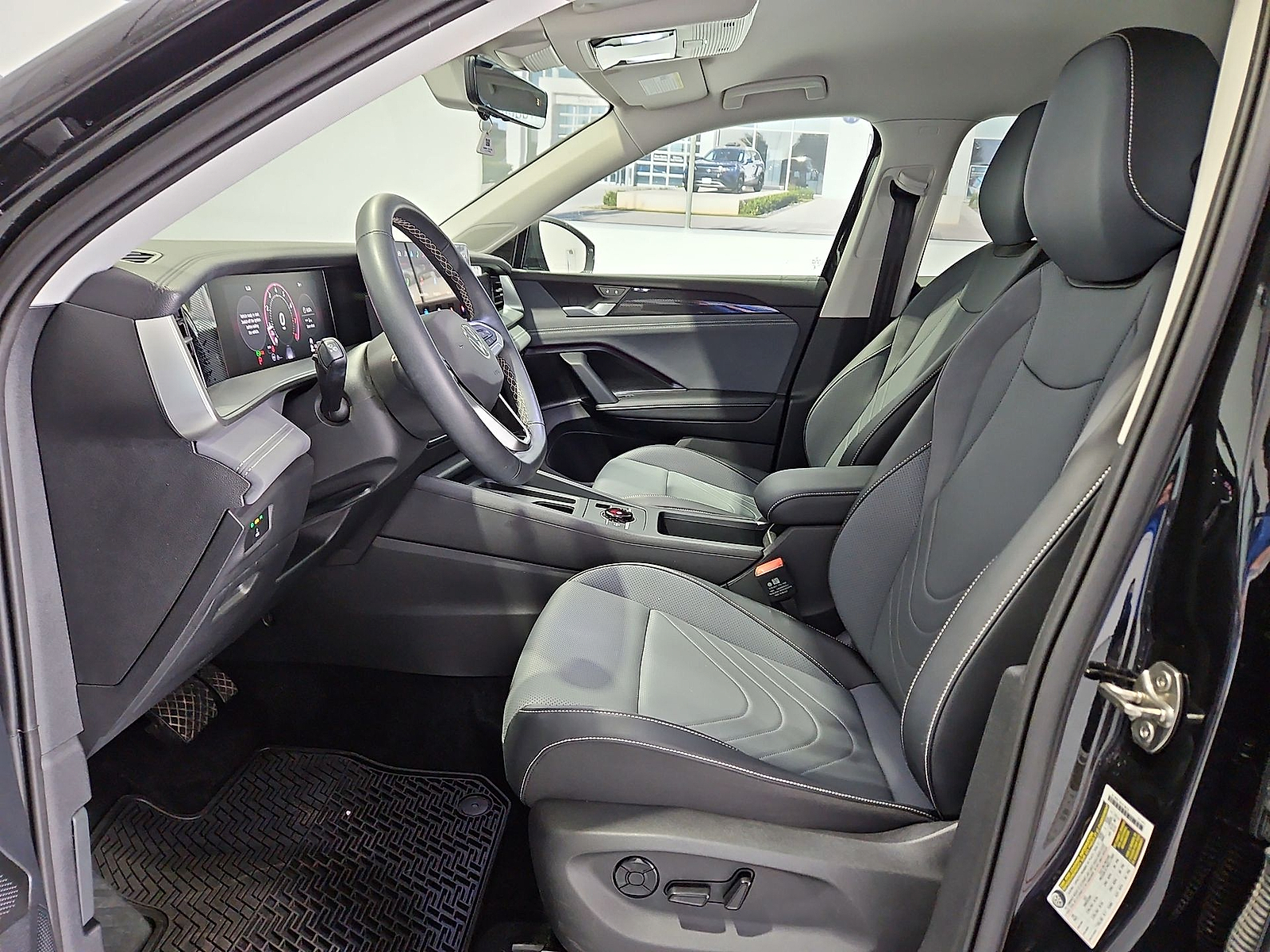 2025 Volkswagen Tiguan 2.0T SE Deep Black at Street VW of Amarillo