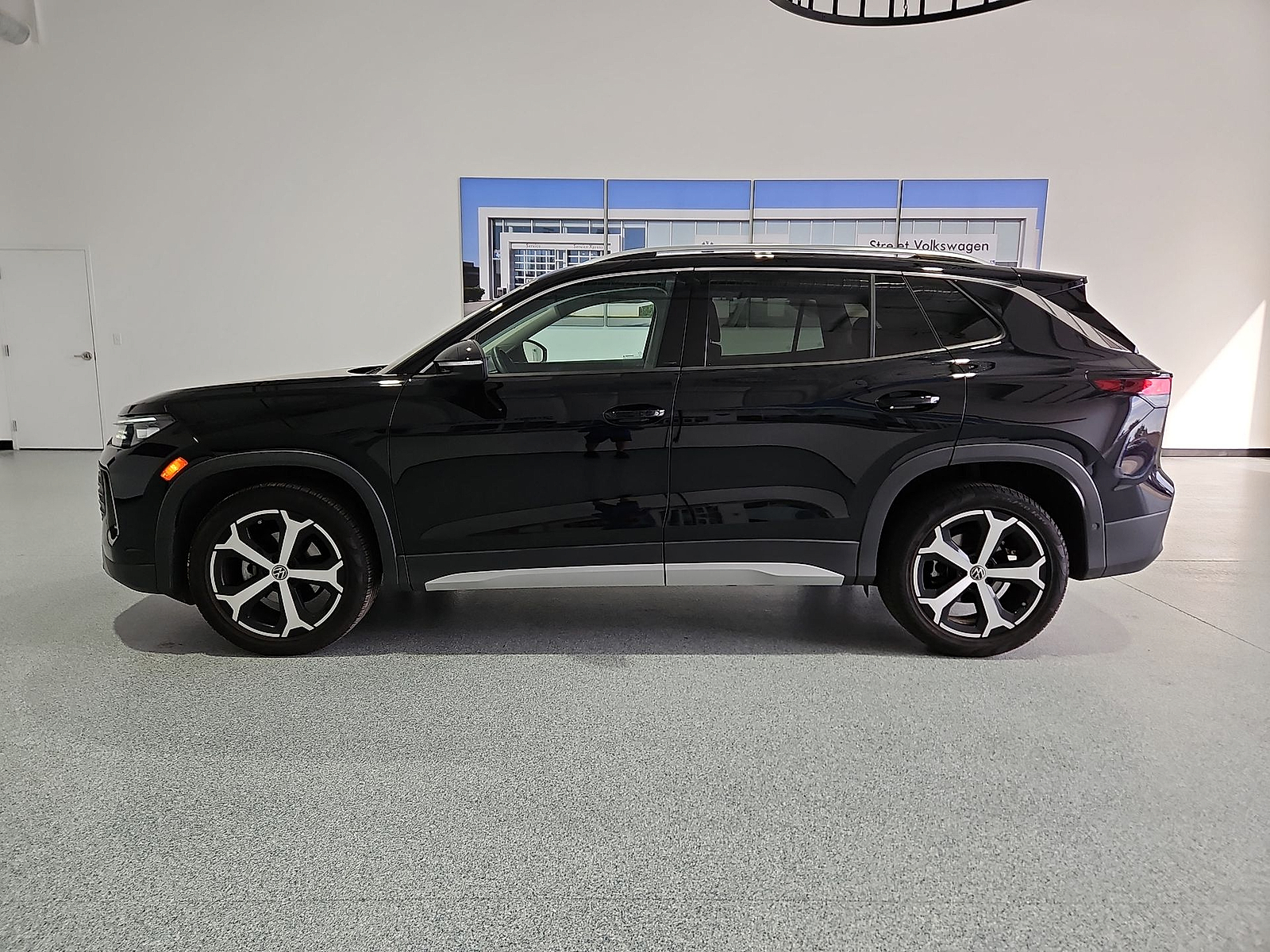 2025 Volkswagen Tiguan 2.0T SE Deep Black at Street VW of Amarillo