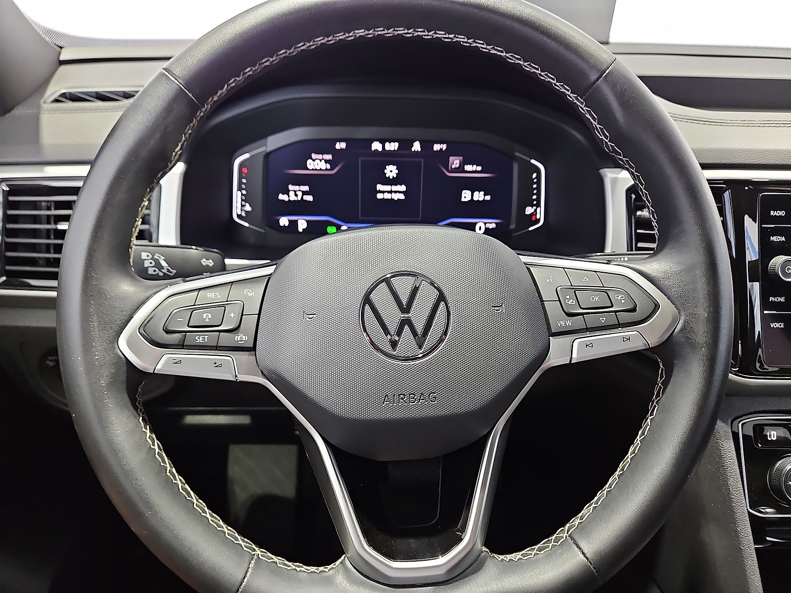 2022 Volkswagen Atlas Cross Sport 2.0T SE w/Technology Platinum Gray Metallic at Street VW of Amarillo