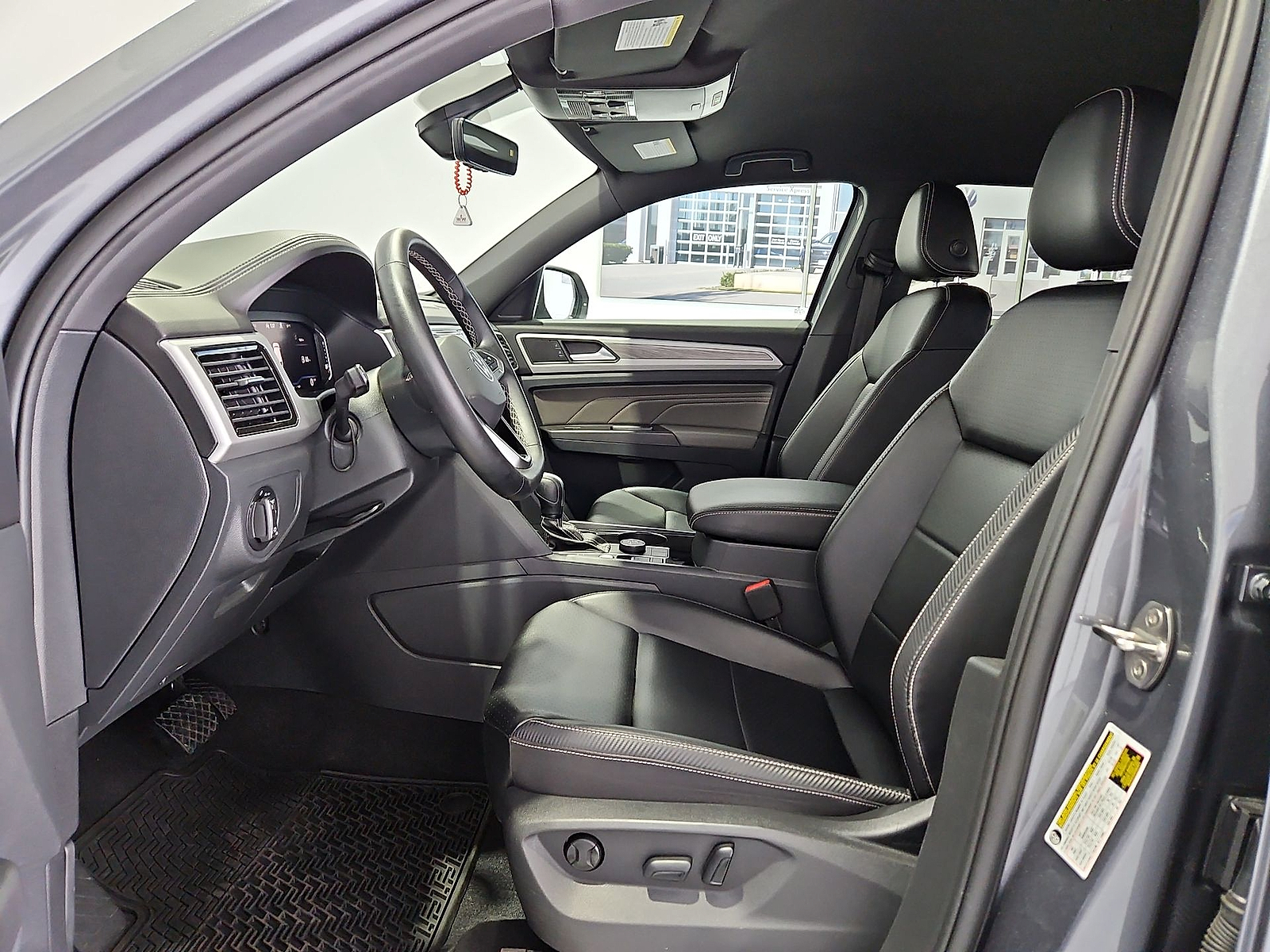 2022 Volkswagen Atlas Cross Sport 2.0T SE w/Technology Platinum Gray Metallic at Street VW of Amarillo