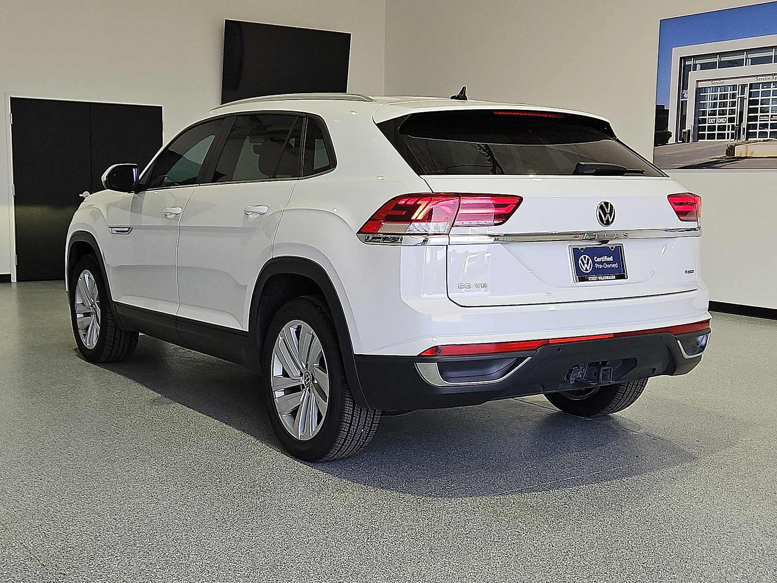 2023 Volkswagen Atlas Cross Sport 3.6L V6 SE w/Technology - 5