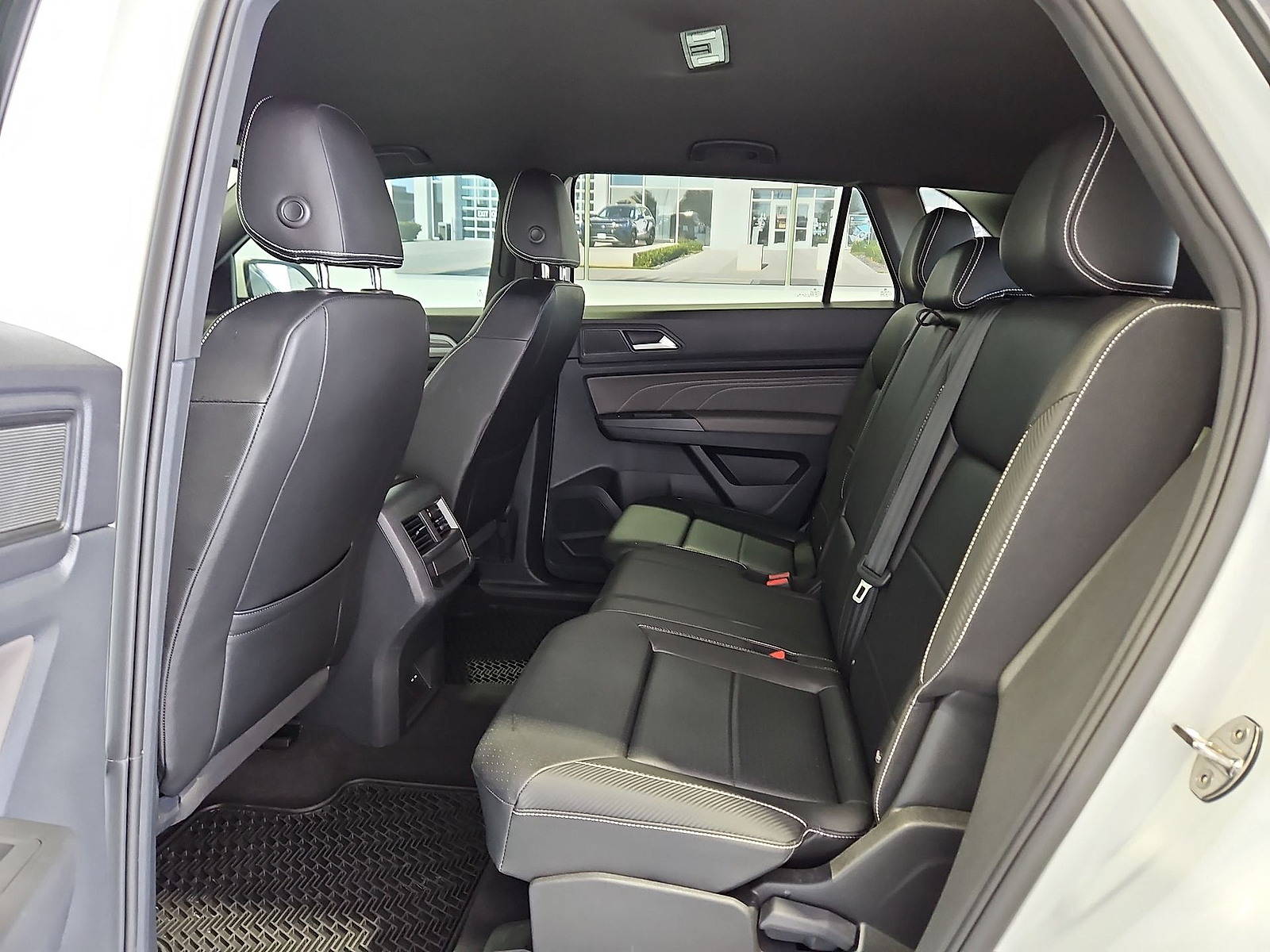 2023 Volkswagen Atlas Cross Sport 3.6L V6 SE w/Technology Pure White at Street VW of Amarillo