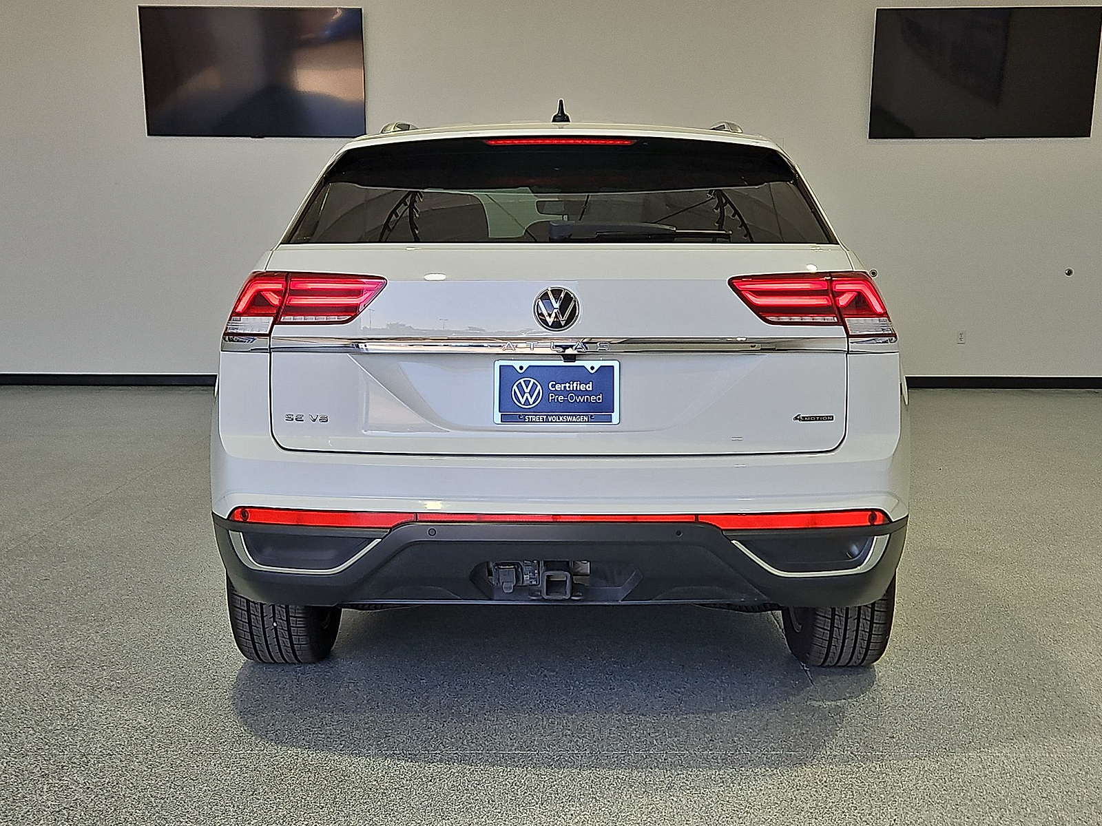 2023 Volkswagen Atlas Cross Sport 3.6L V6 SE w/Technology - 6