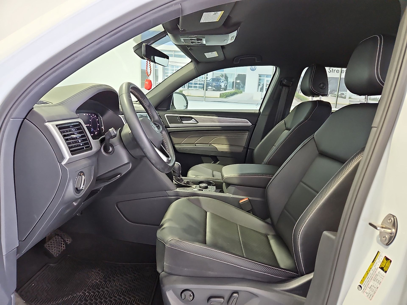 2023 Volkswagen Atlas Cross Sport 3.6L V6 SE w/Technology Pure White at Street VW of Amarillo
