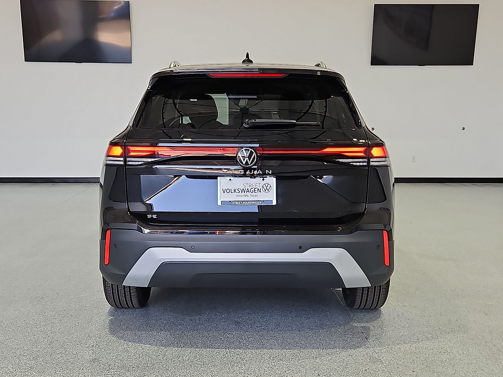 2026 Volkswagen Tiguan SE Deep Black Pearl at Street VW of Amarillo