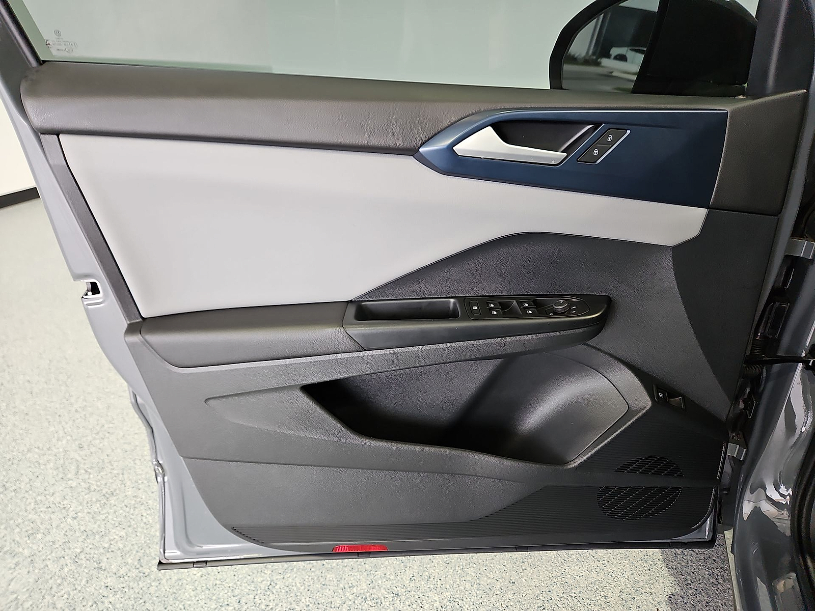 2023 Volkswagen Taos 1.5T SE Gray at Street VW of Amarillo