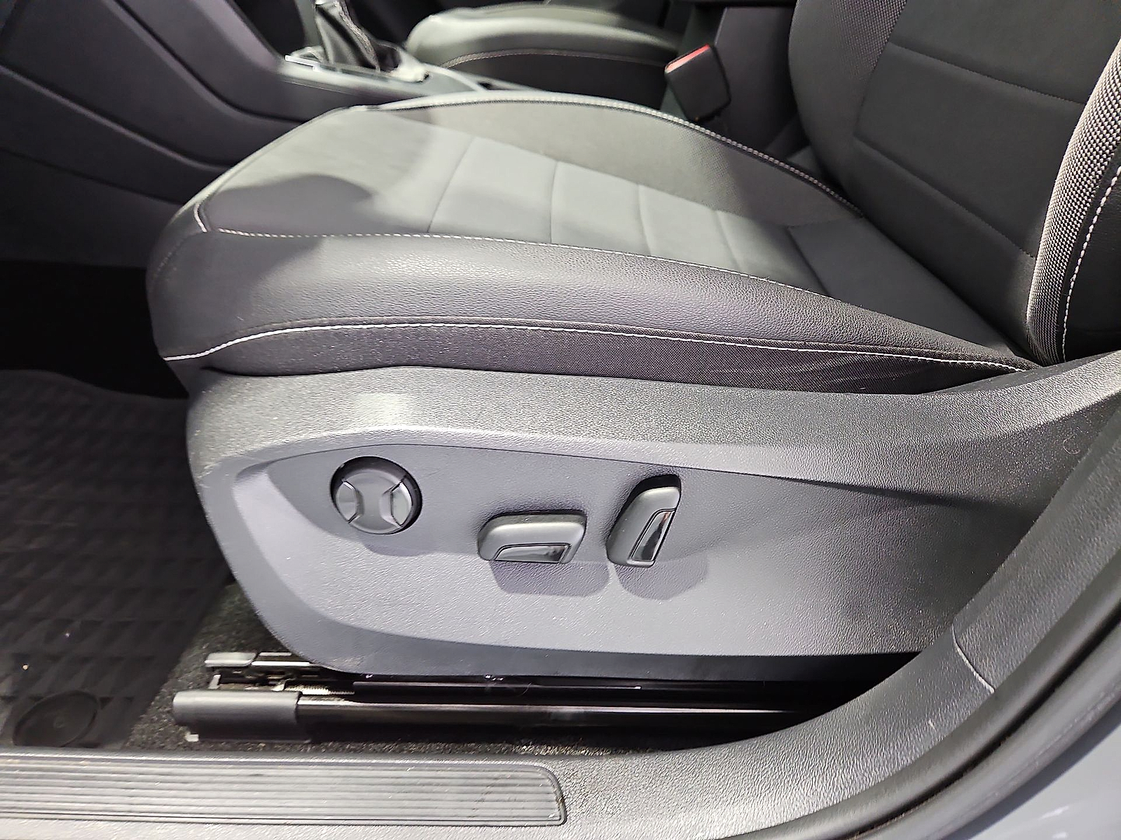 2023 Volkswagen Taos 1.5T SE Gray at Street VW of Amarillo
