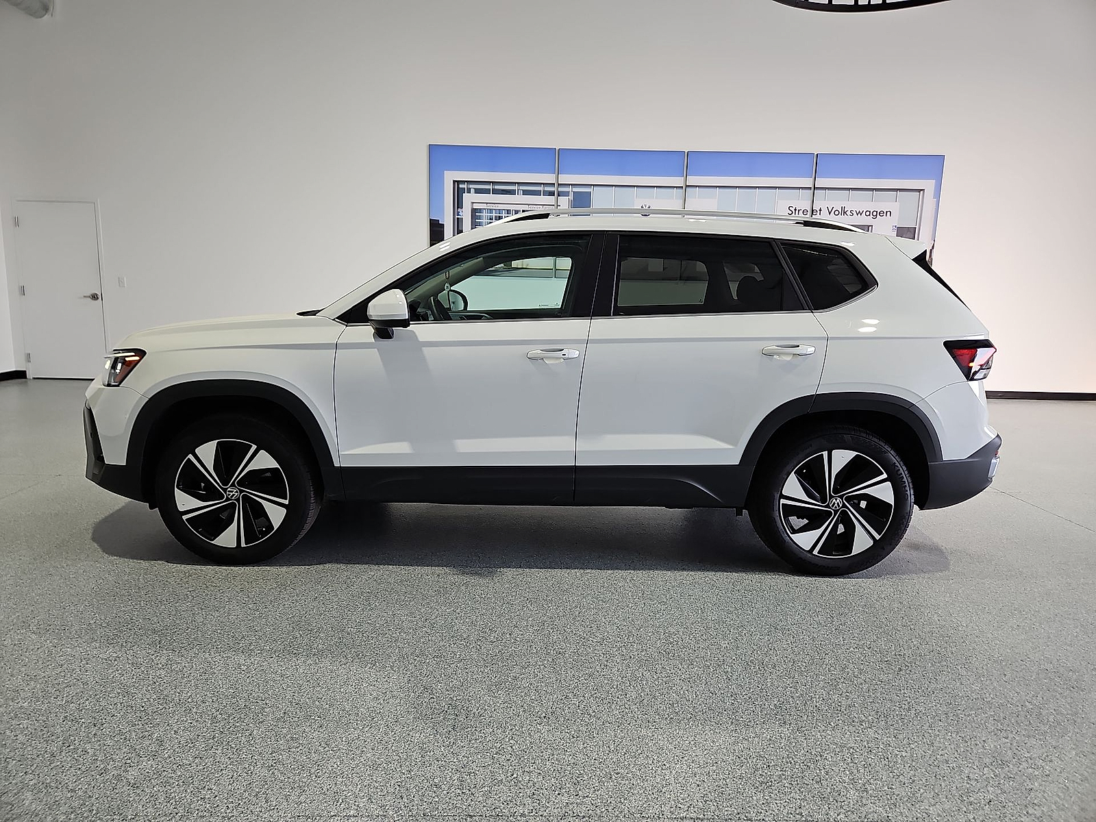 2025 Volkswagen Taos 1.5T SE Pure White at Street VW of Amarillo