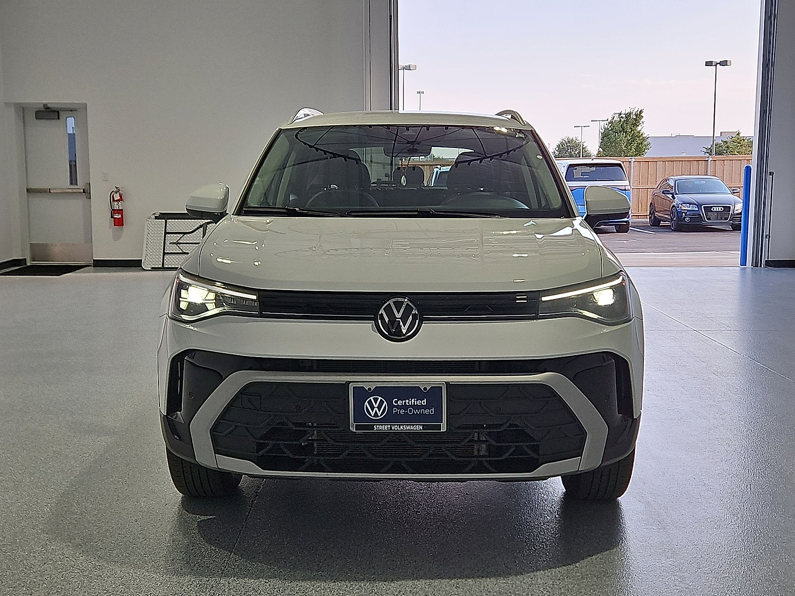 2025 Volkswagen Taos 1.5T SE Pure White at Street VW of Amarillo