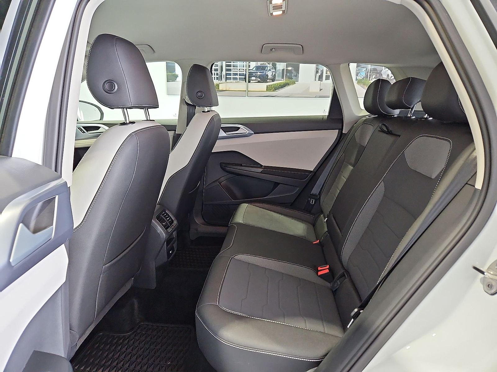 2025 Volkswagen Taos 1.5T SE Pure White at Street VW of Amarillo
