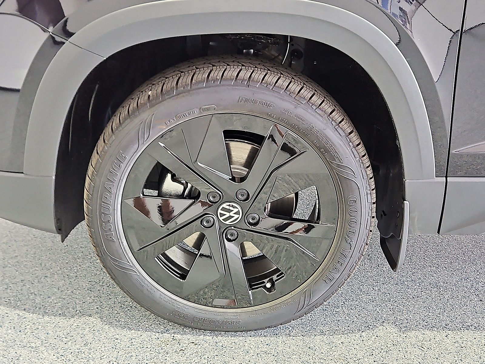 2026 Volkswagen Taos SE Black Deep Black Pearl at Street VW of Amarillo