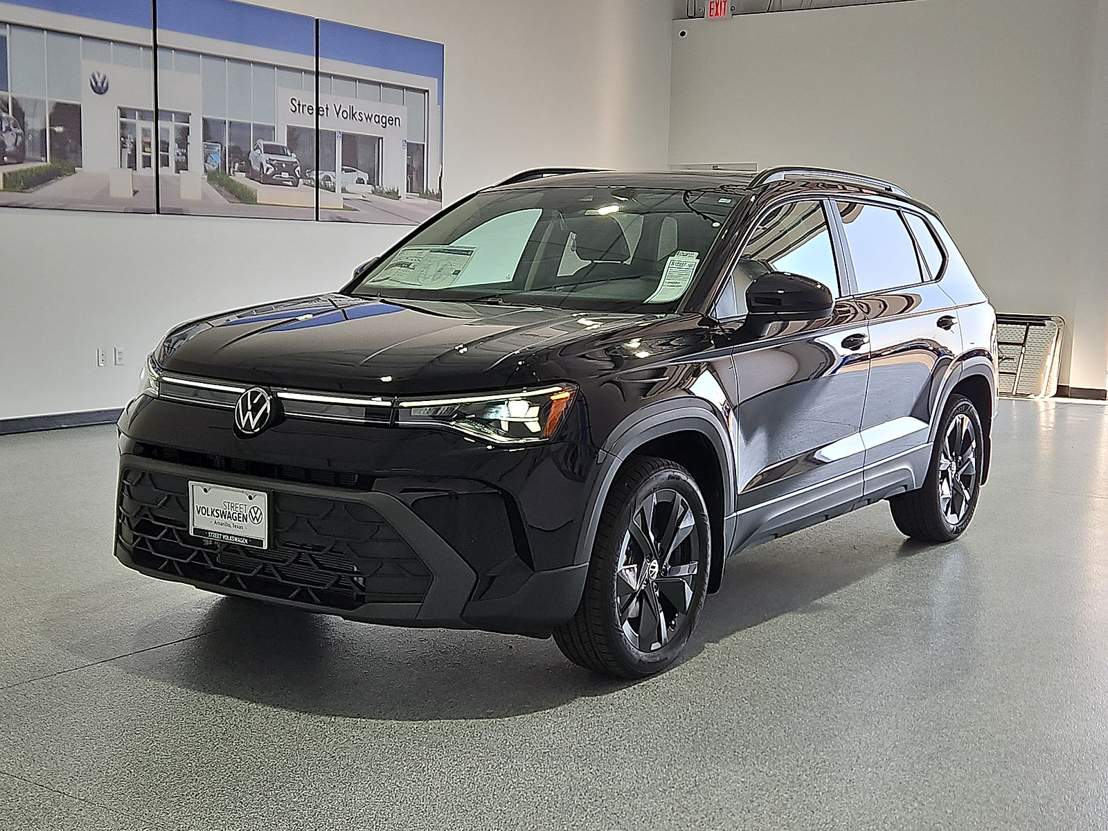 2026 Volkswagen Taos SE Black Deep Black Pearl at Street VW of Amarillo