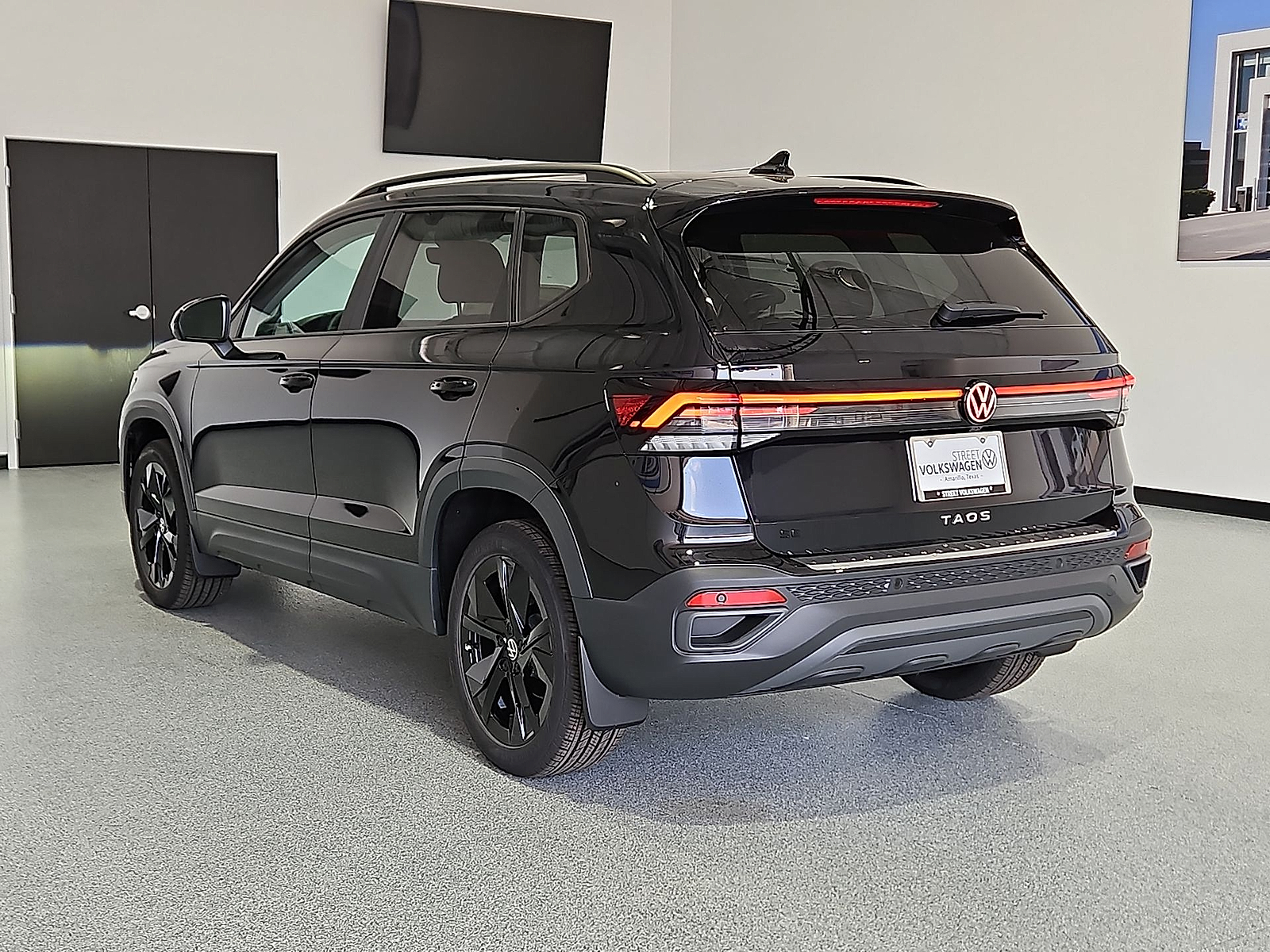 2026 Volkswagen Taos SE Black Deep Black Pearl at Street VW of Amarillo