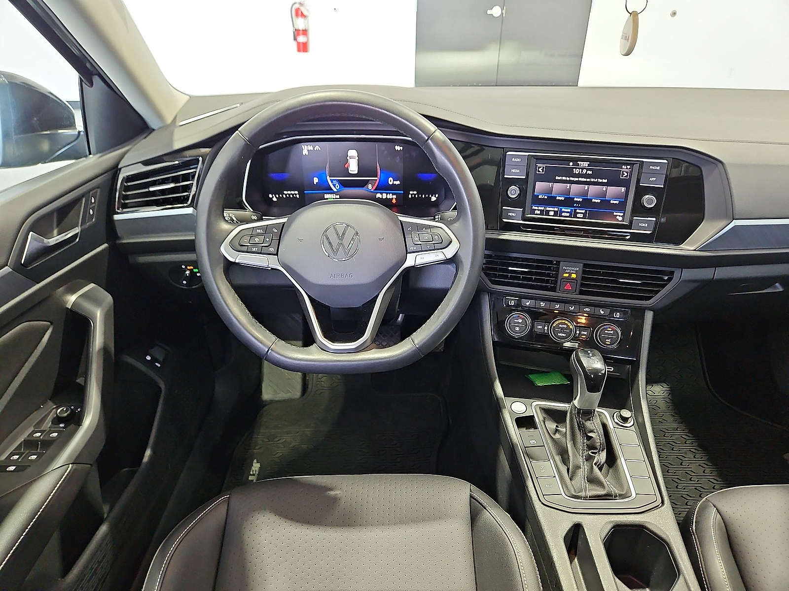 2024 Volkswagen Jetta 1.5T SE Deep Black at Bobby Duby Motors