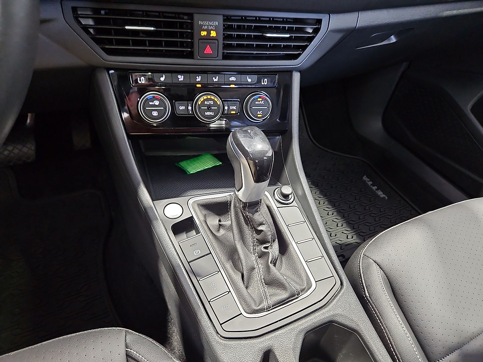 2024 Volkswagen Jetta 1.5T SE Deep Black at Bobby Duby Motors