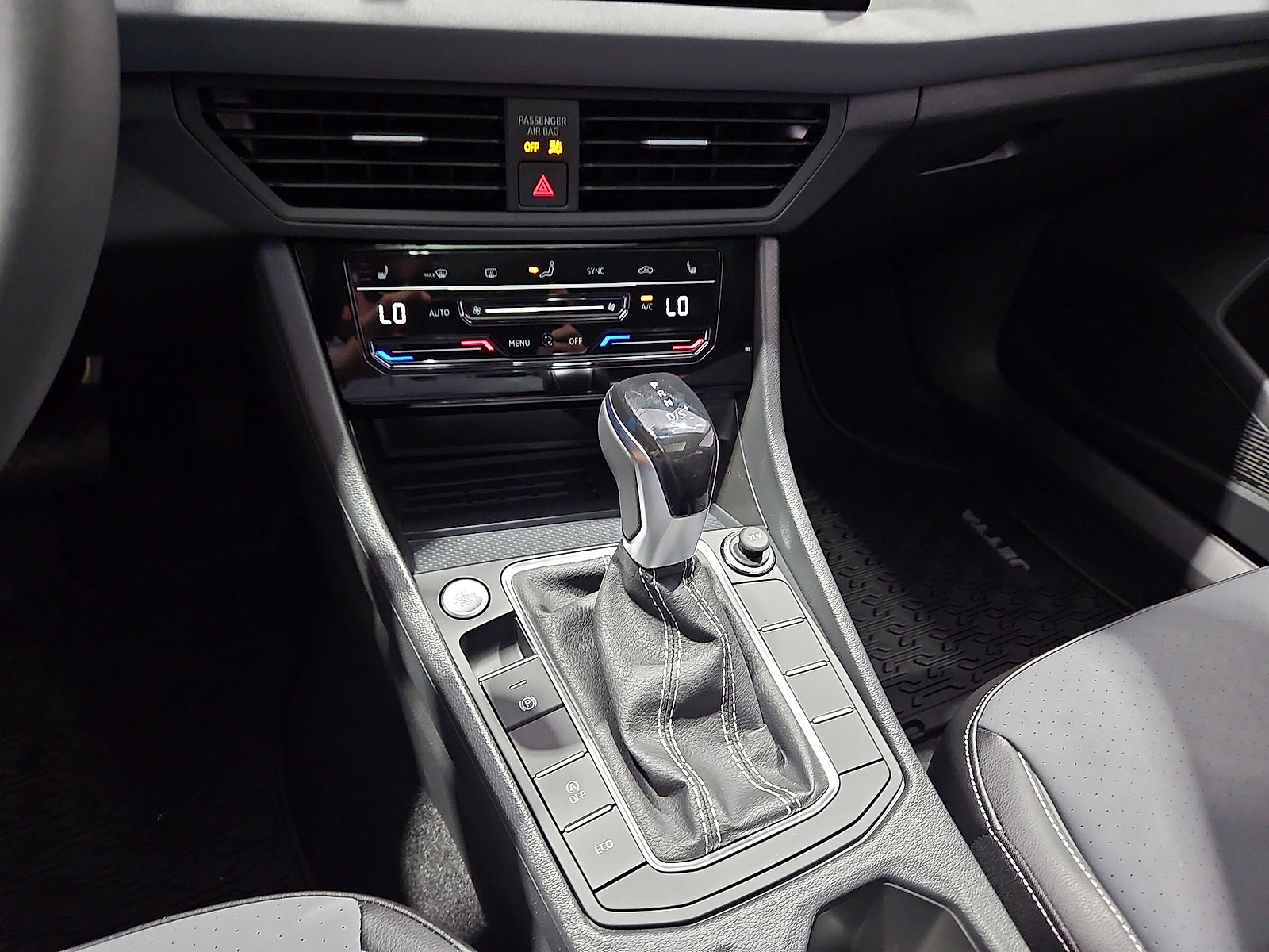 2026 Volkswagen Jetta SE Kings Red Metallic at Bobby Duby Motors