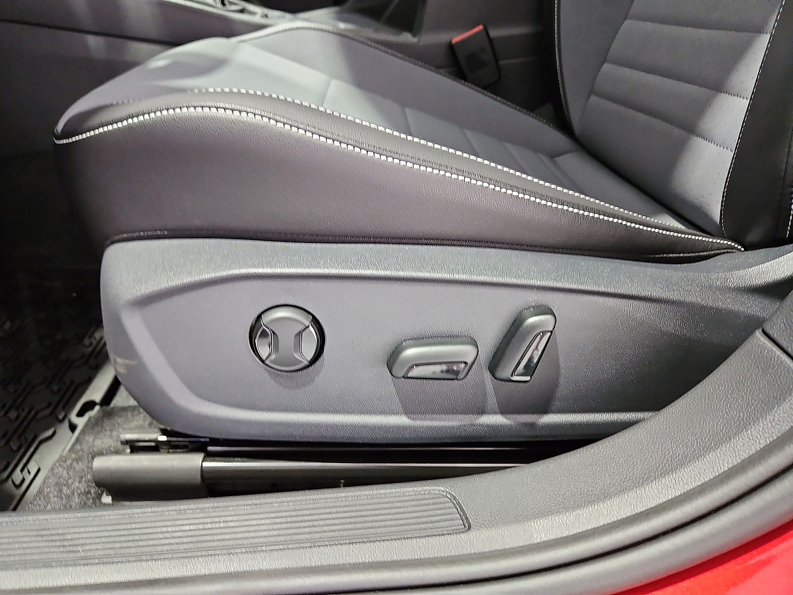 2026 Volkswagen Jetta SE Kings Red Metallic at Bobby Duby Motors