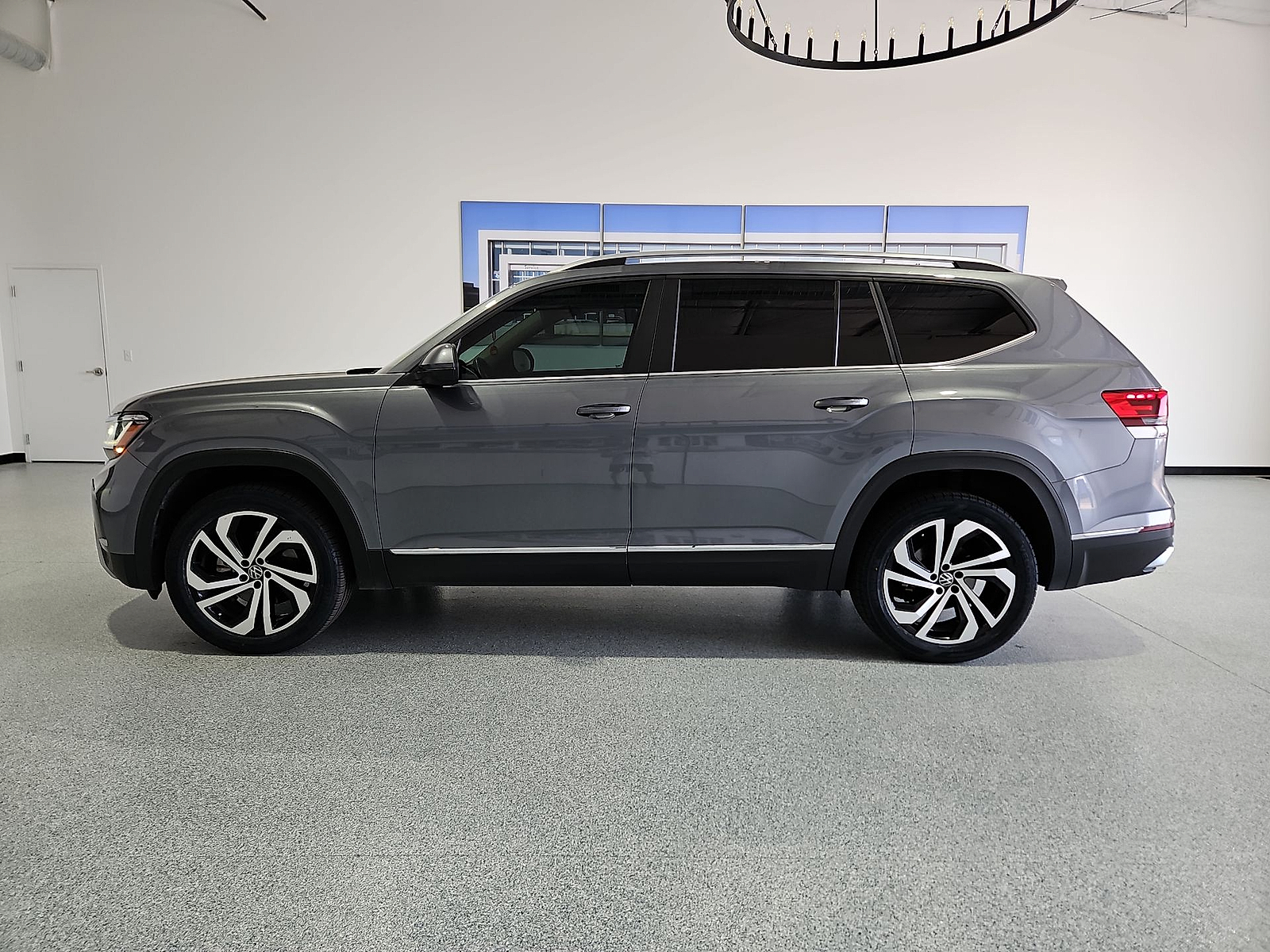 2022 Volkswagen Atlas 3.6L V6 SEL Platinum Gray Metallic at Street VW of Amarillo