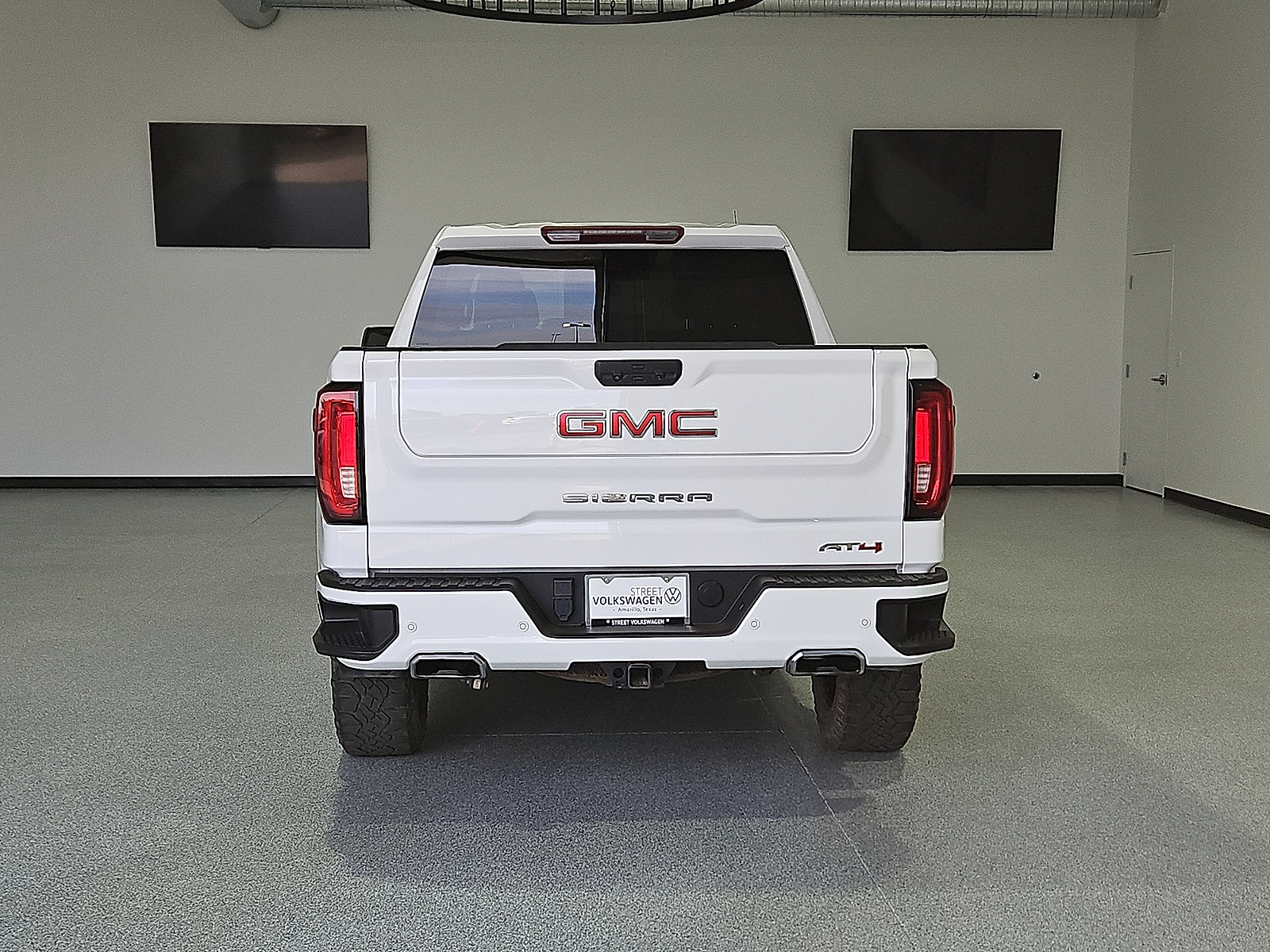 2023 GMC Sierra 1500 4WD Crew Cab Short Box AT4 - 6