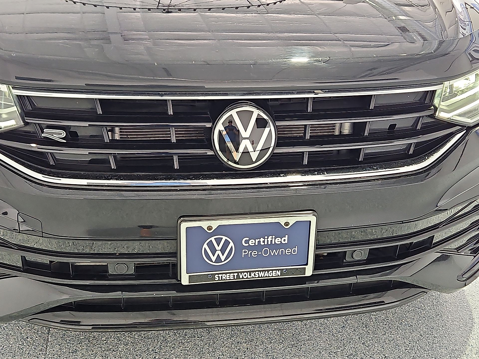 2024 Volkswagen Tiguan 2.0T SE R-Line Black Deep Black at Street VW of Amarillo