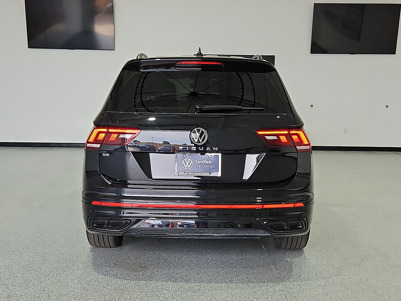 2024 Volkswagen Tiguan 2.0T SE R-Line Black Deep Black at Street VW of Amarillo