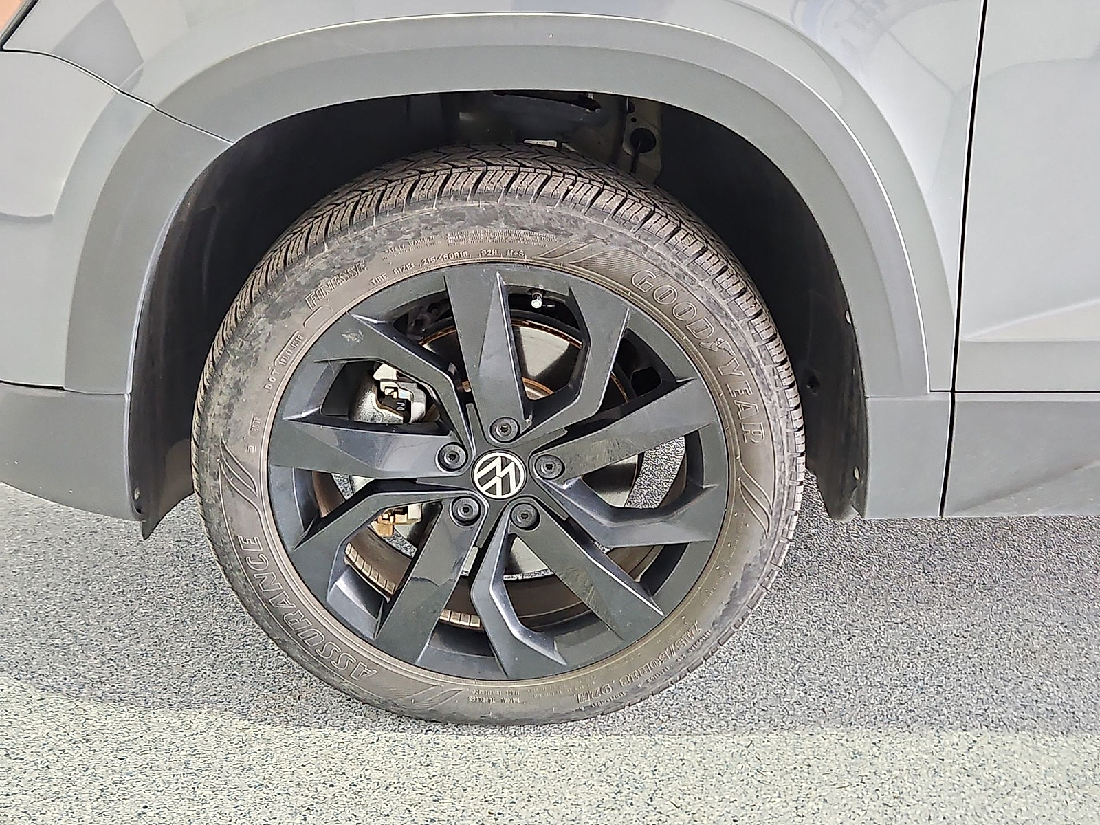 2023 Volkswagen Taos 1.5T SE Platinum Gray Metallic at Bobby Duby Motors