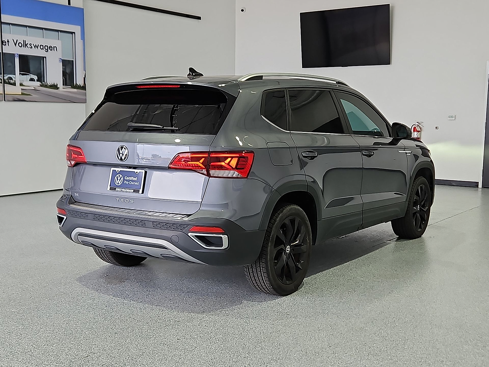 2023 Volkswagen Taos 1.5T SE Platinum Gray Metallic at Bobby Duby Motors