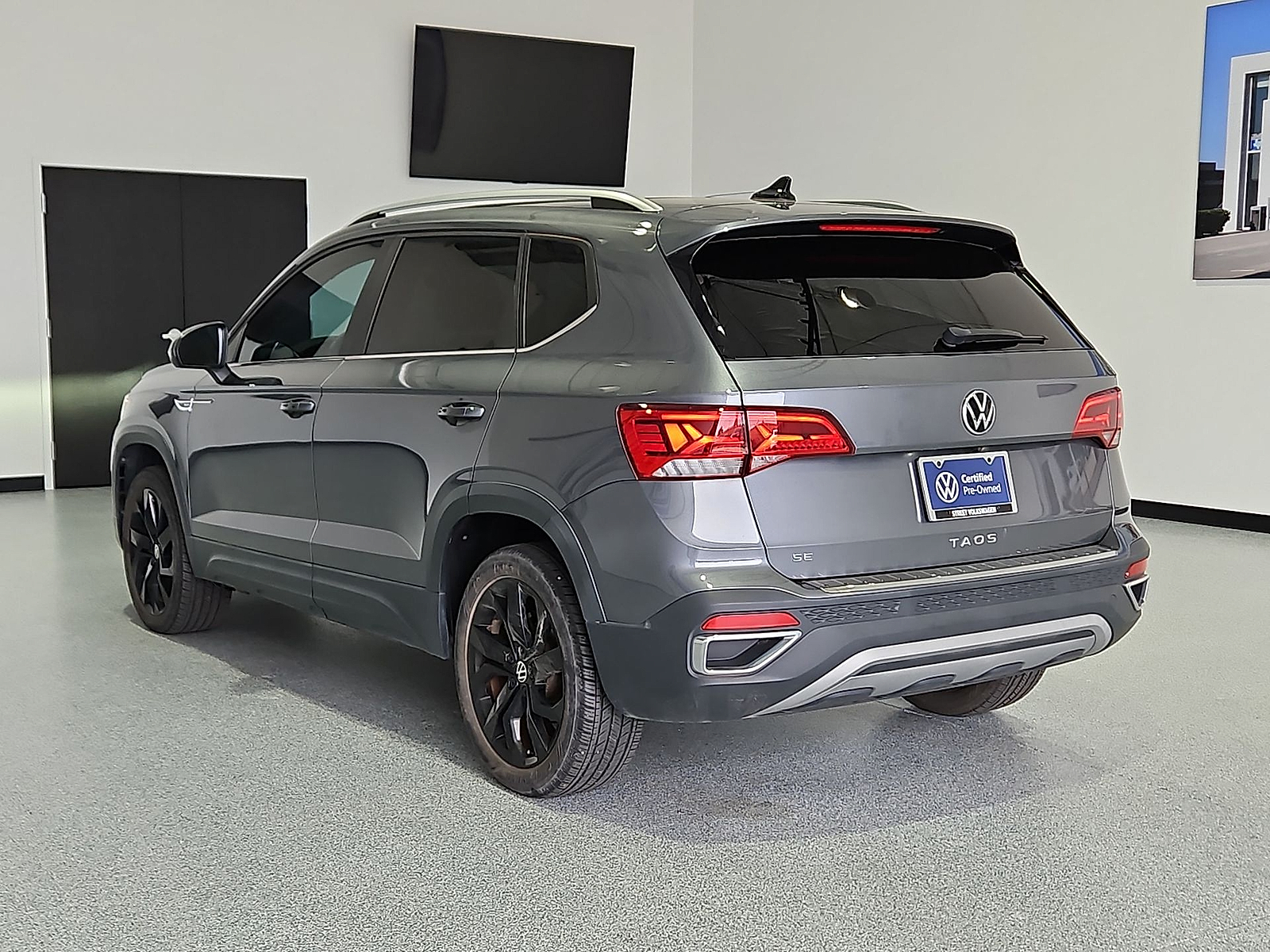 2023 Volkswagen Taos 1.5T SE Platinum Gray Metallic at Bobby Duby Motors