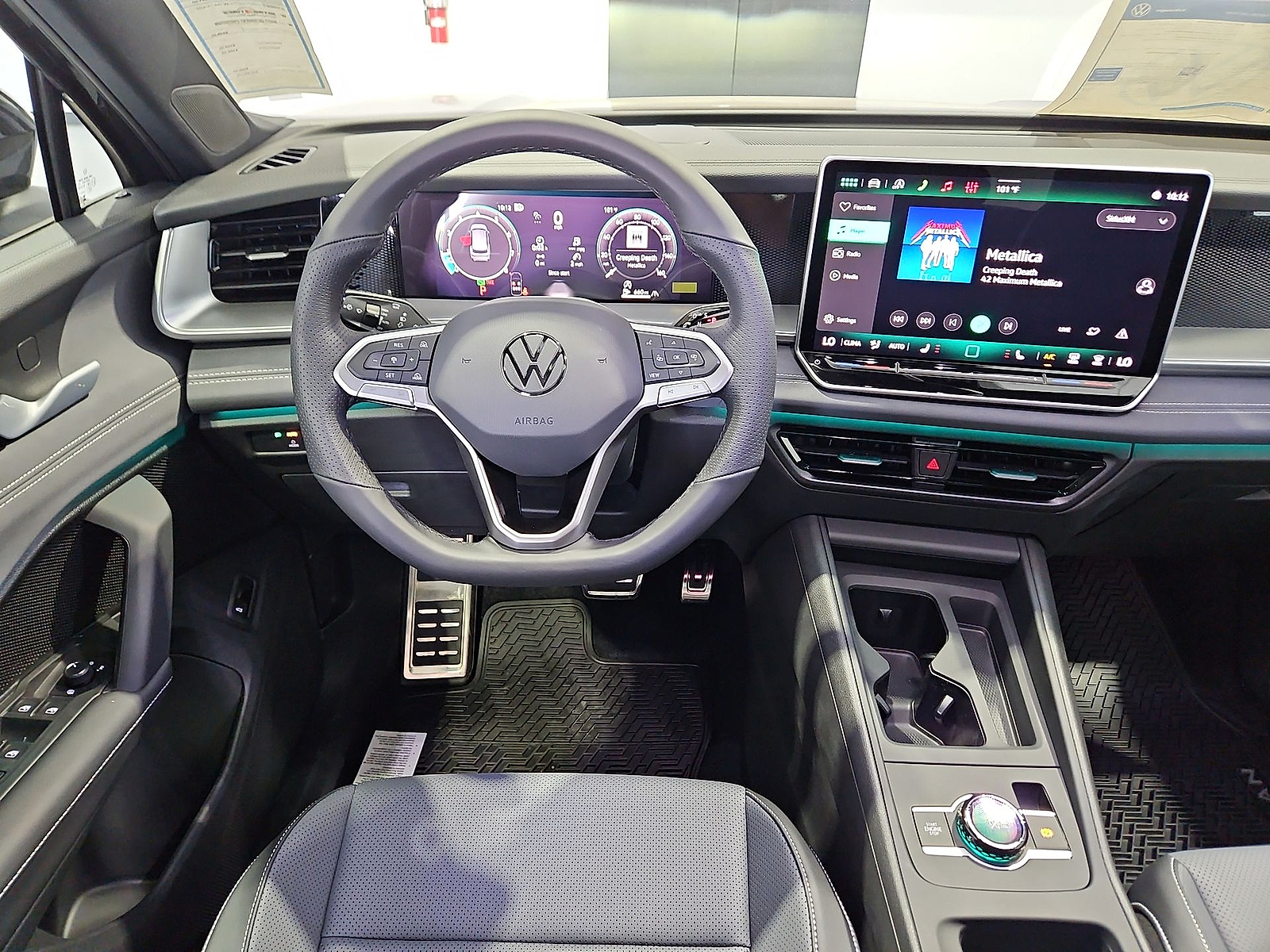2026 Volkswagen Tiguan photo 14 of 22
