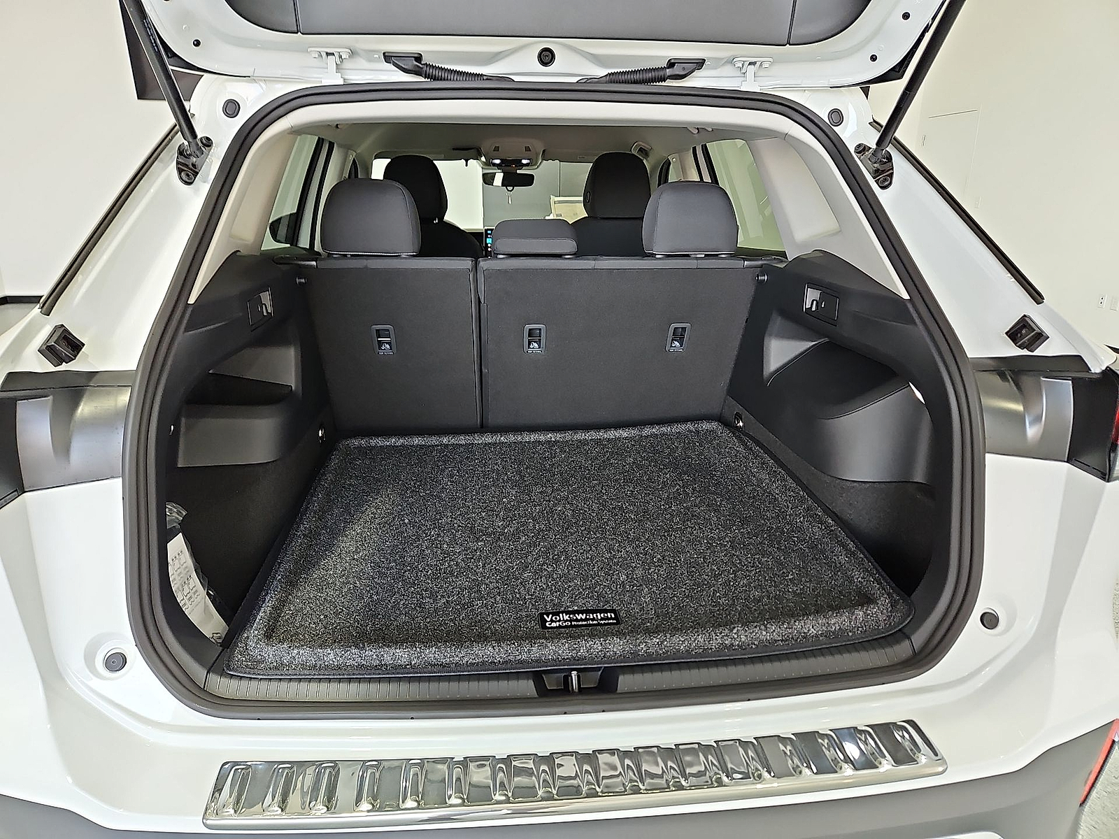 2026 Volkswagen Tiguan S Pure White at Street VW of Amarillo