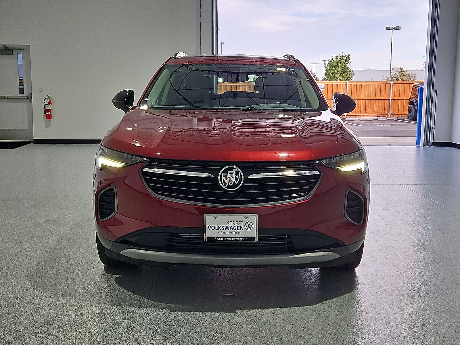 2023 Buick Envision photo 3 of 22