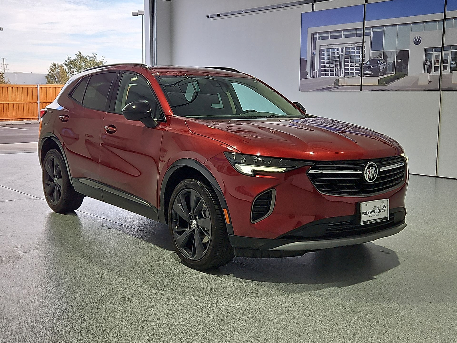 2023 Buick Envision photo 2 of 22