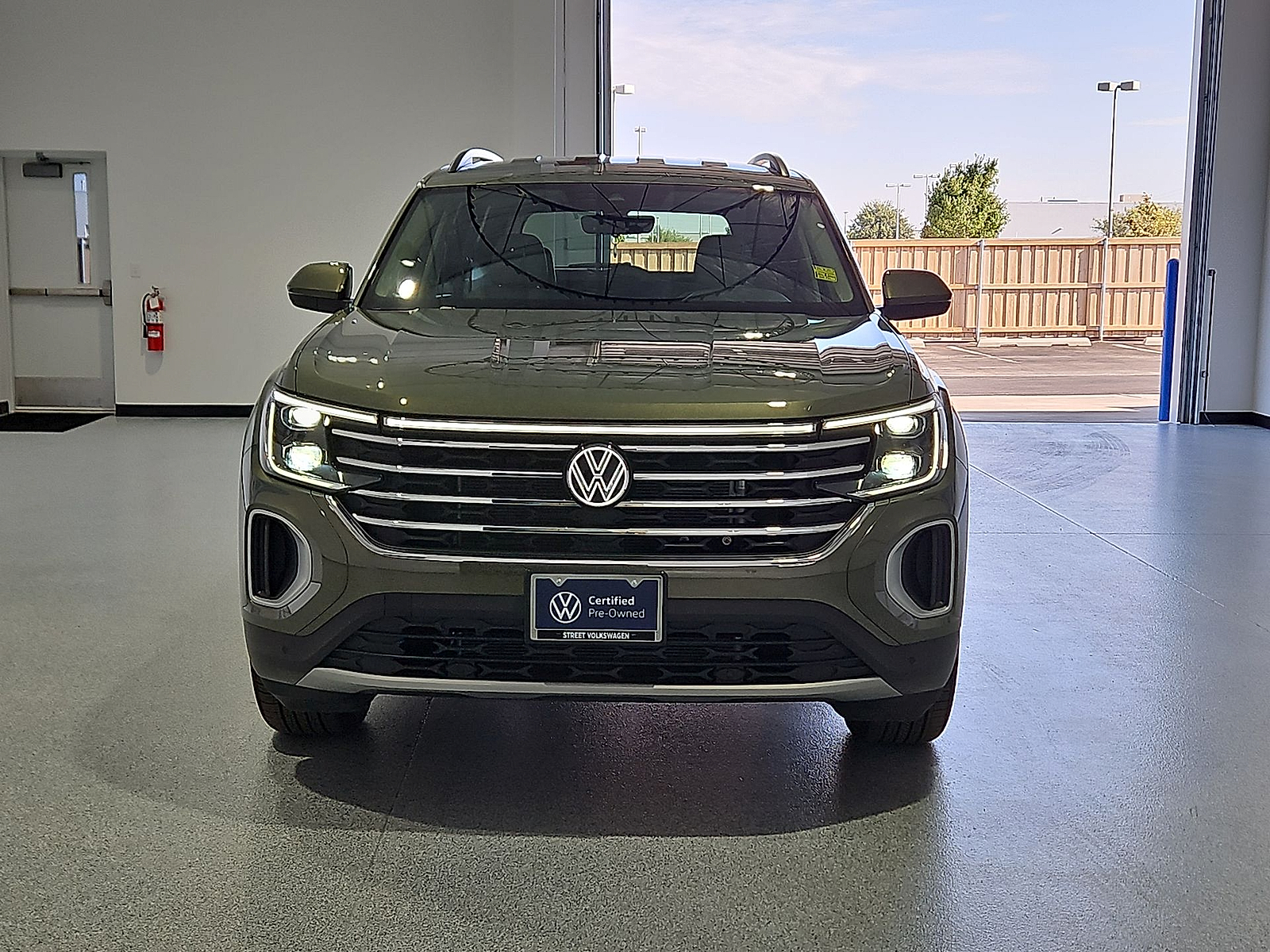 2026 Volkswagen Atlas SE with Technology - 2