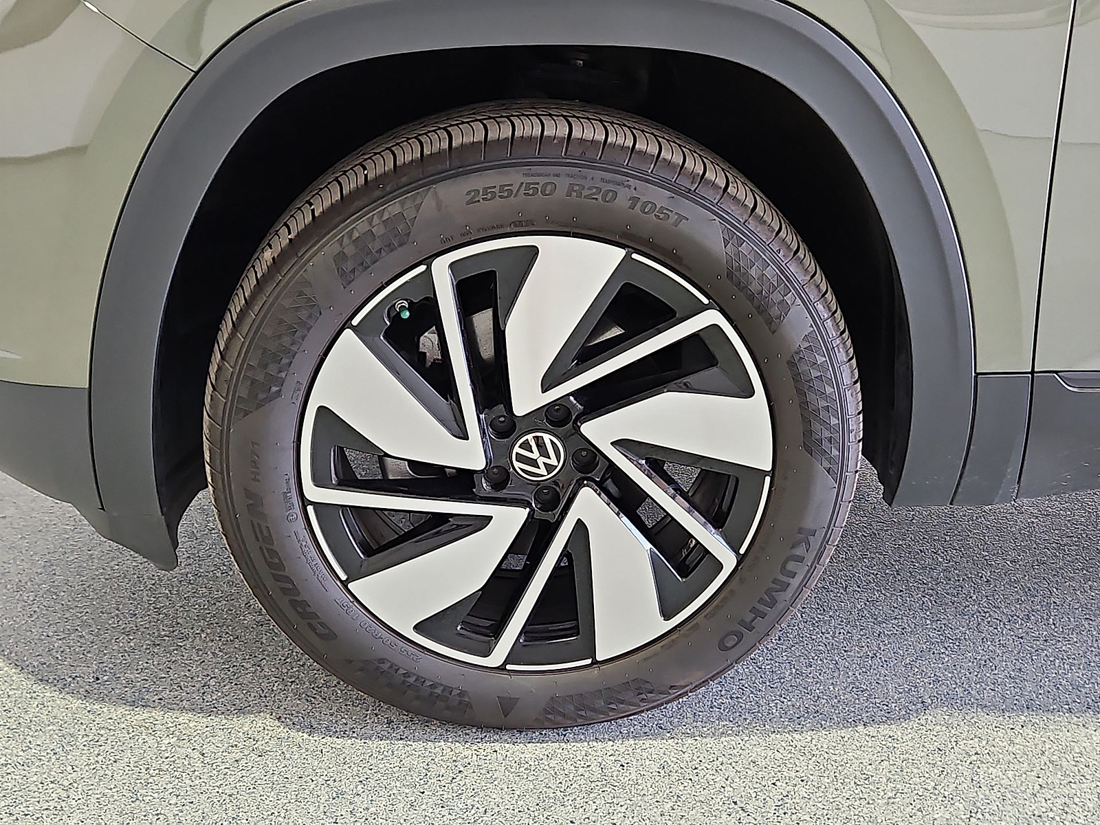 2026 Volkswagen Atlas SE with Technology - 10