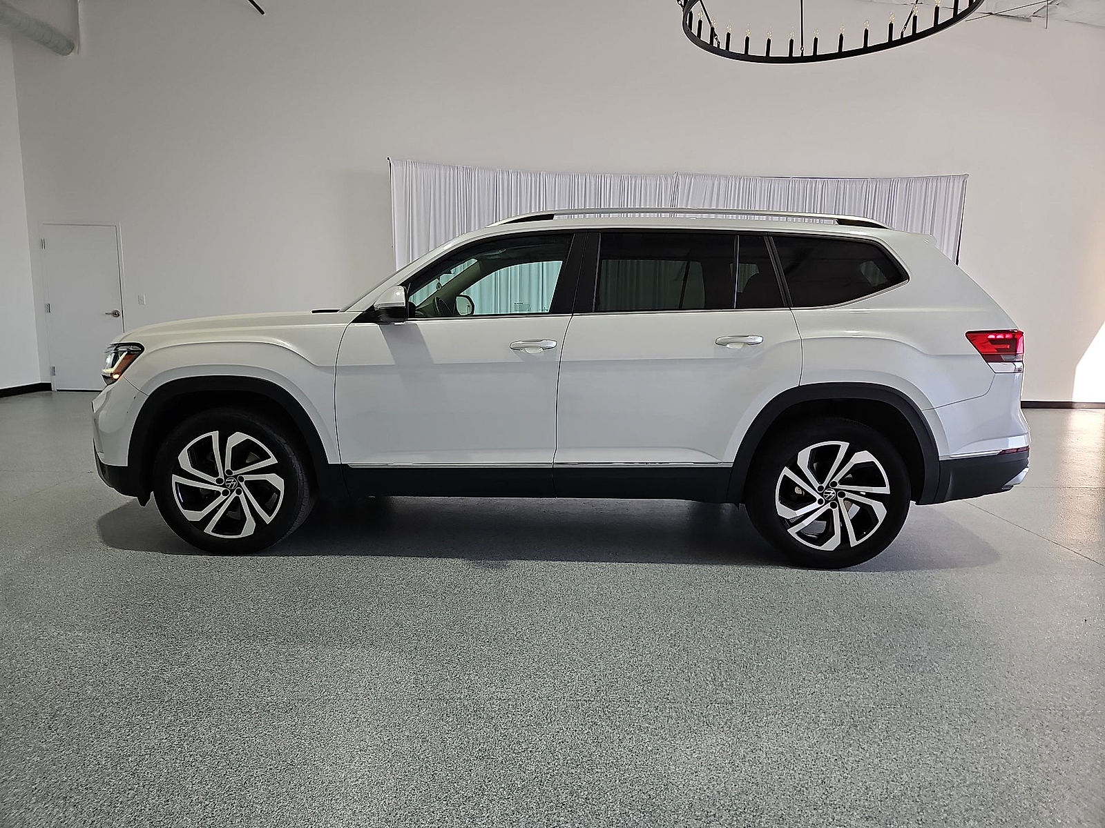 2023 Volkswagen Atlas 3.6L V6 SEL - 4