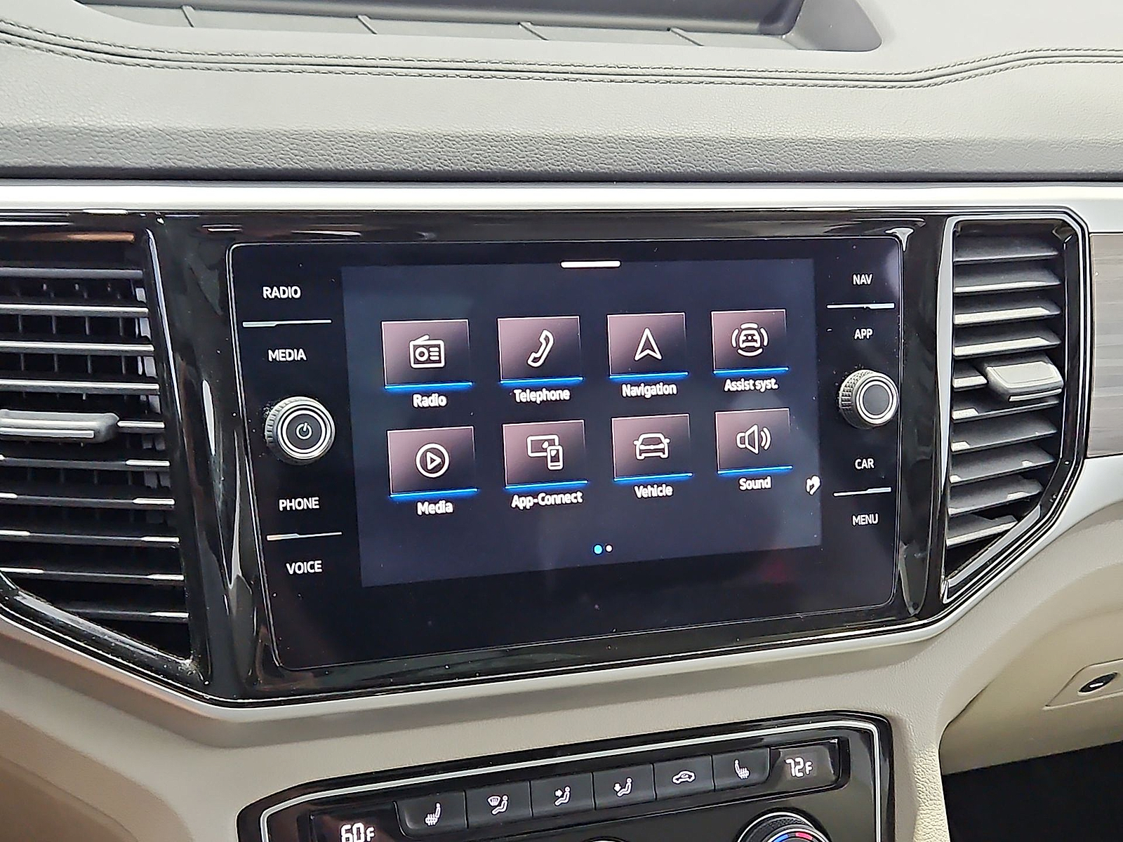 2023 Volkswagen Atlas 3.6L V6 SEL Opal White at Street VW of Amarillo