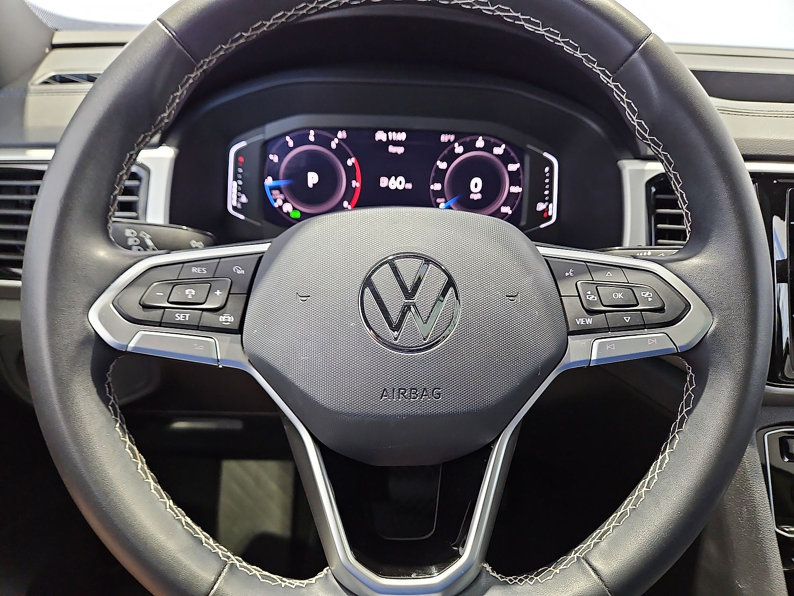 2023 Volkswagen Atlas Cross Sport 2.0T SE w/Technology Pure White at Street VW of Amarillo