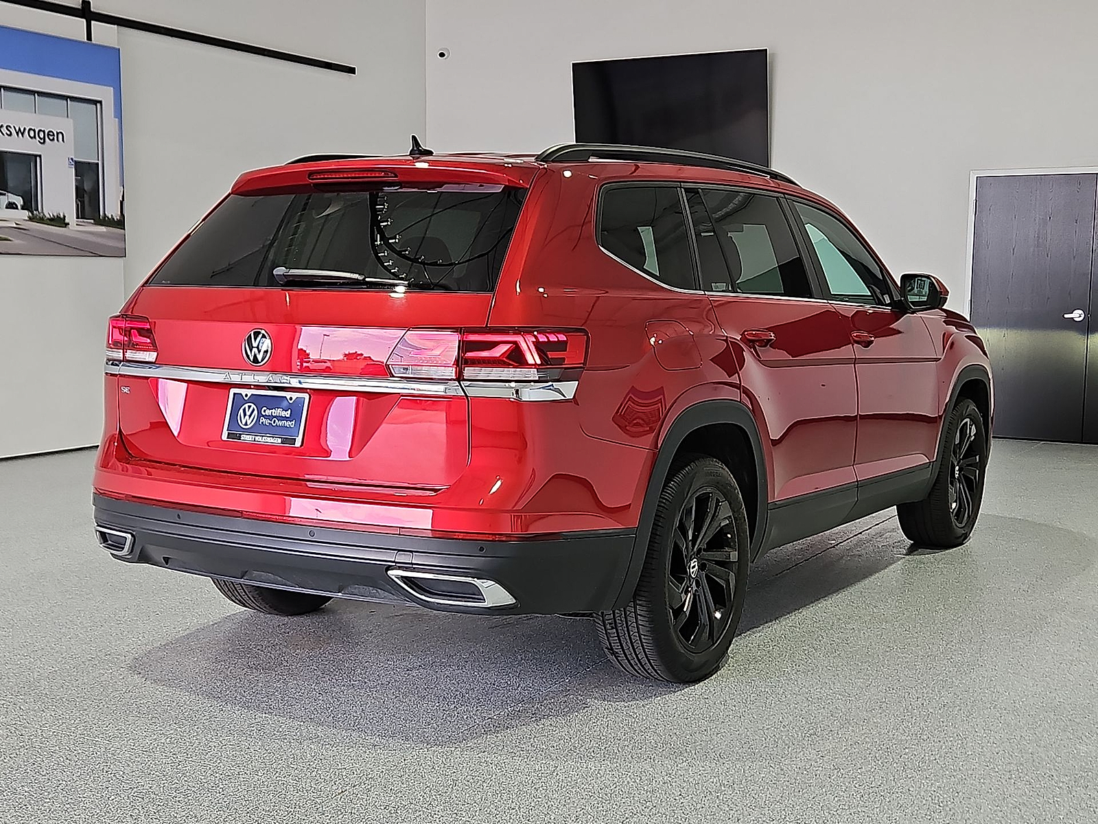 2023 Volkswagen Atlas 2.0T SE w/Technology Red Metallic at Street VW of Amarillo