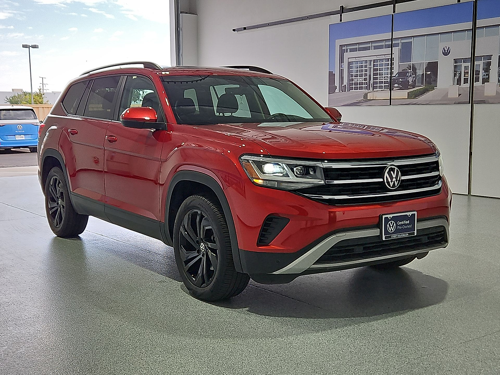 2023 Volkswagen Atlas 2.0T SE w/Technology Red Metallic at Street VW of Amarillo