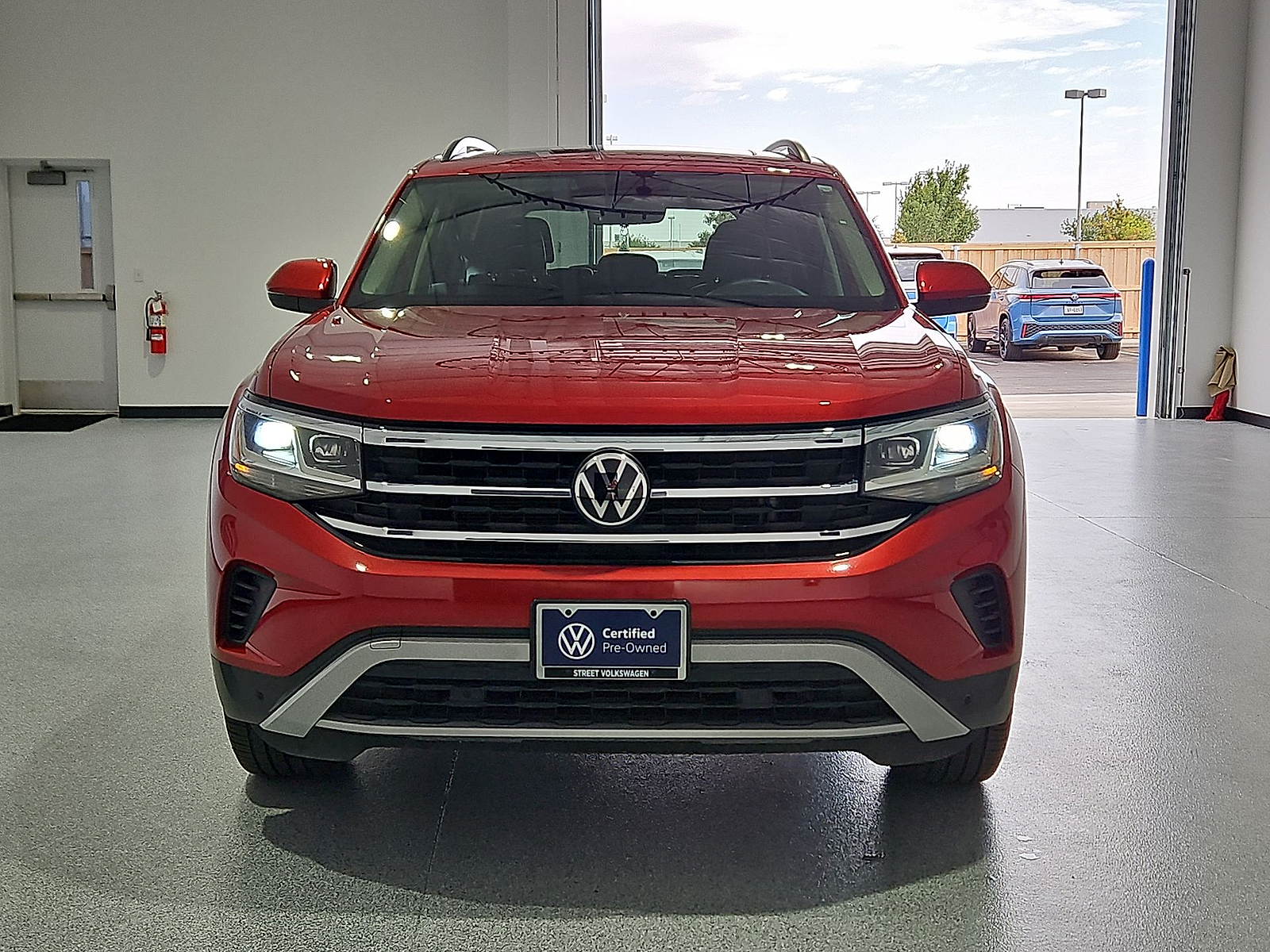 2023 Volkswagen Atlas 2.0T SE w/Technology Red Metallic at Street VW of Amarillo
