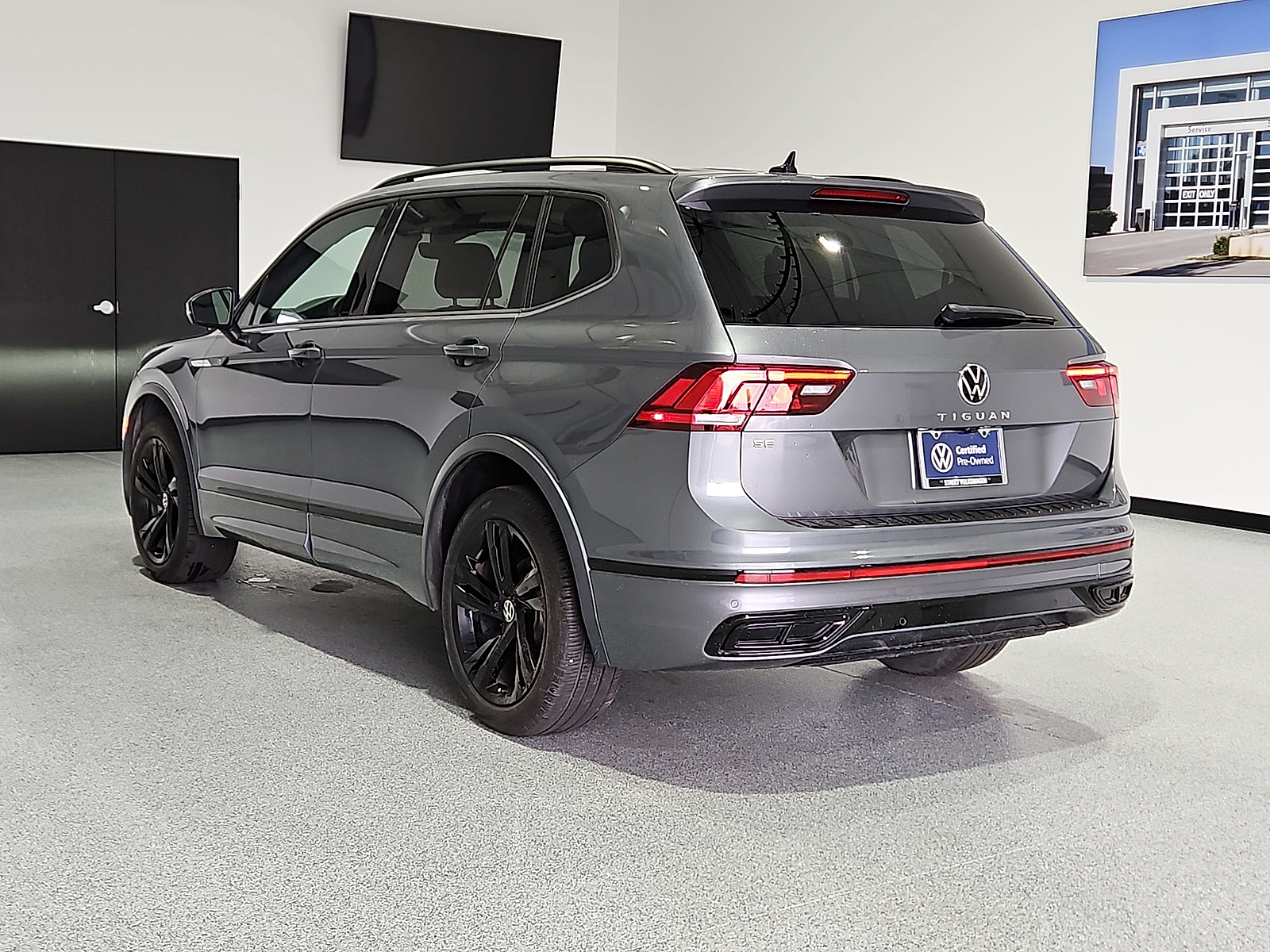 2023 Volkswagen Tiguan 2.0T SE R-Line Black - 5